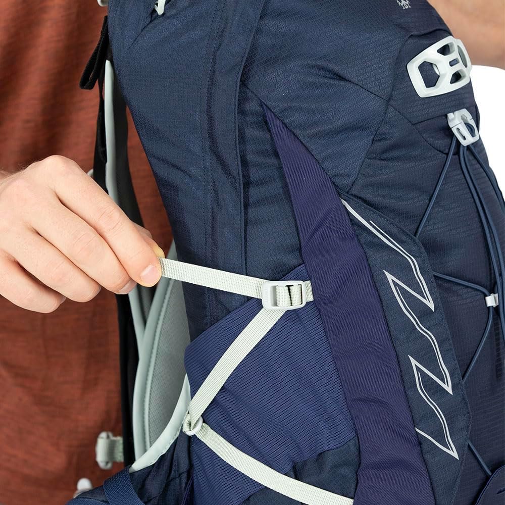 Osprey Talon 11 Men's Lightweight Hiking Backpack - Compact Daypack for Outdoor Adventures, Camping & Travel | Durable & Comfortable Design