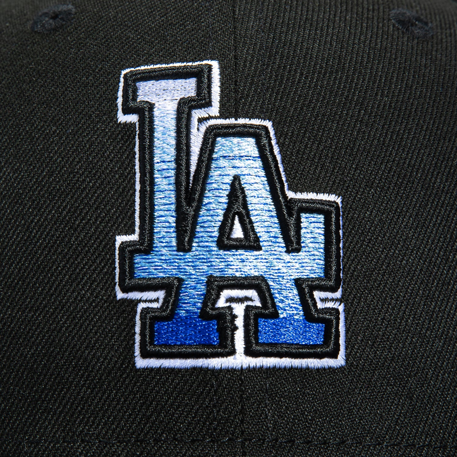 New Era 59Fifty Gradient Logo Los Angeles Dodgers Baseball Cap - Black Adjustable Snapback Hat for Men & Women | Perfect for Baseball Games, Streetwear Fashion & Sports Fans