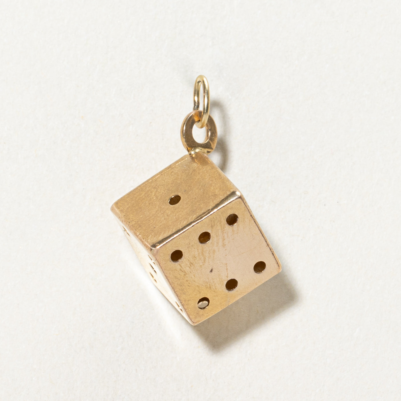 Vintage Italian 18K Yellow Gold Dice Charm Pendant - Elegant Jewelry for Necklace, Bracelet & Gift Giving - Perfect for Casino Night, Birthday & Special Occasions
