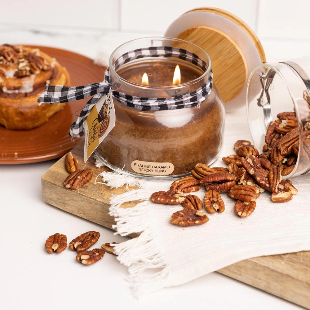 22oz Scented Candle - Praline Caramel Fragrance, Long-Lasting Soy Wax Candle for Home Decor, Relaxation & Romantic Ambiance | Perfect for Living Room, Bedroom, Bathroom & Gift Giving