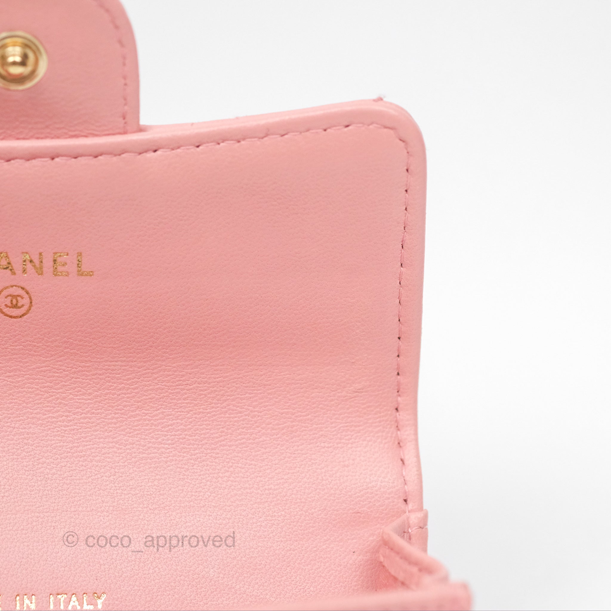 Chanel Classic Flap Card Holder in Pink Quilted Lambskin with Gold Hardware - Luxury Wallet for Women, Perfect for Everyday Use & Special Occasions