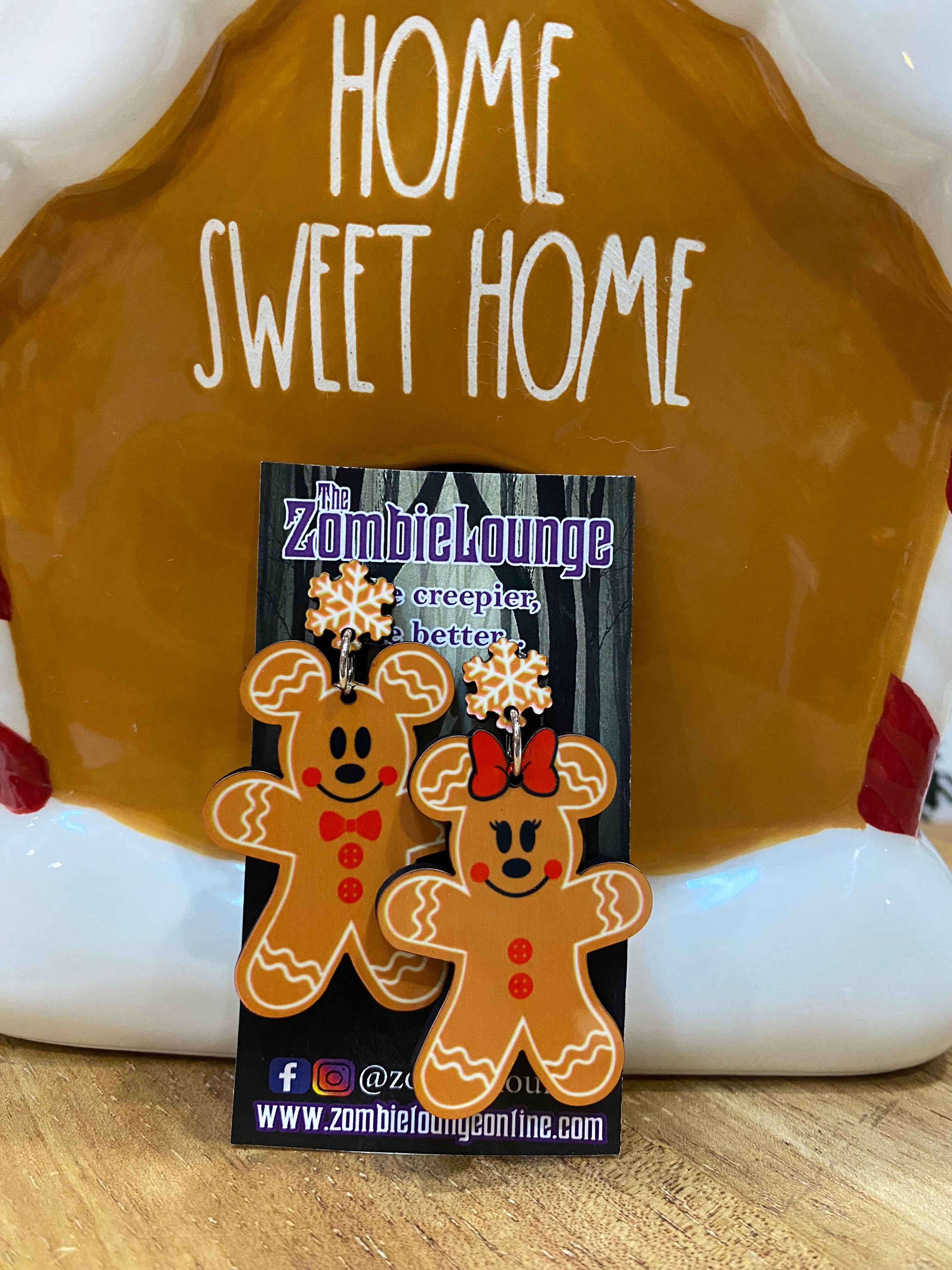 Gingerbread Mouse Earrings - Festive Holiday Jewelry for Christmas & Winter - Perfect for Parties, Gifts & Disney Themed Outfits