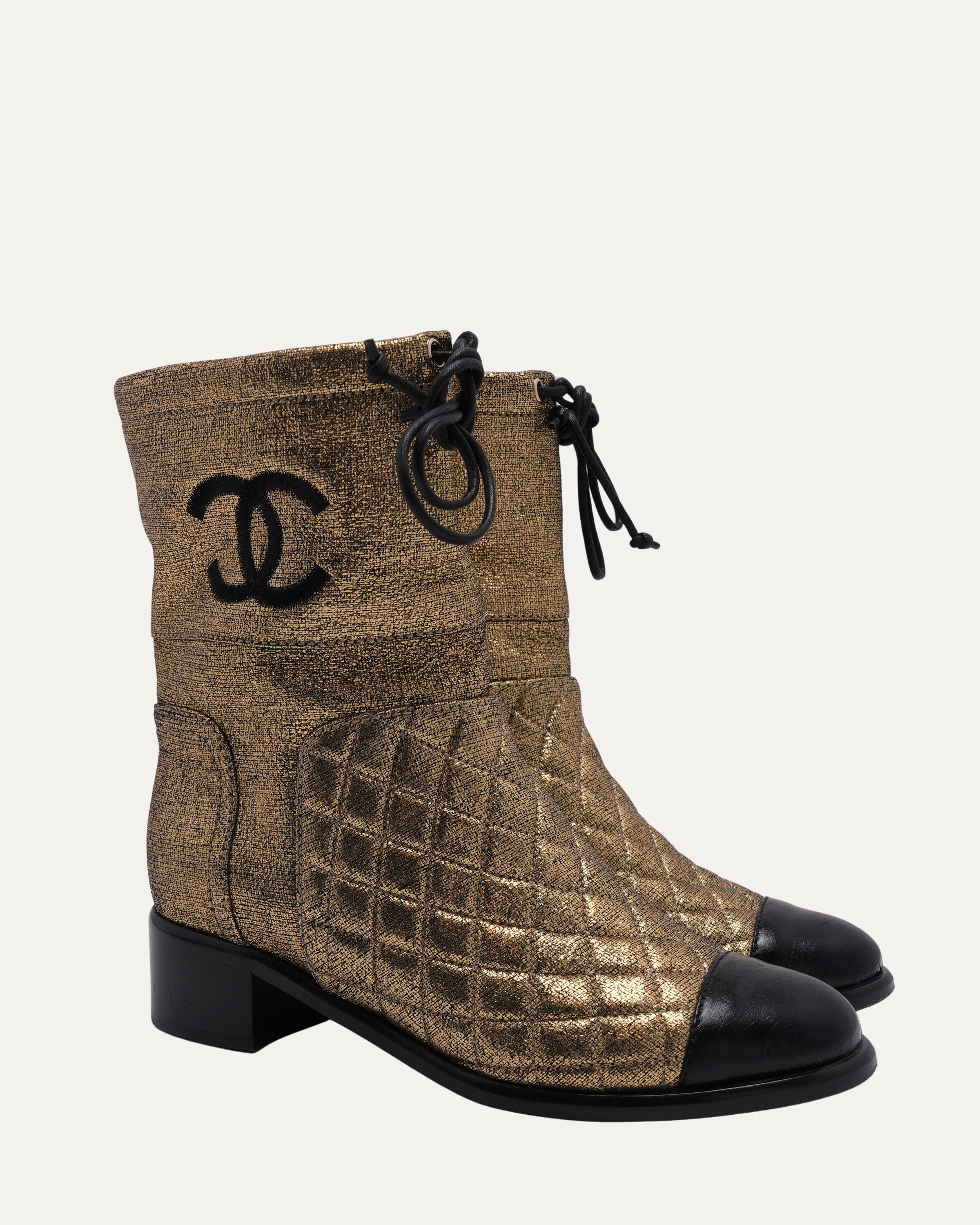 2018 Interlocking CC Logo Boots - Women's Fashion Ankle Boots with Comfortable Cushioning for Casual Wear & Outdoor Activities