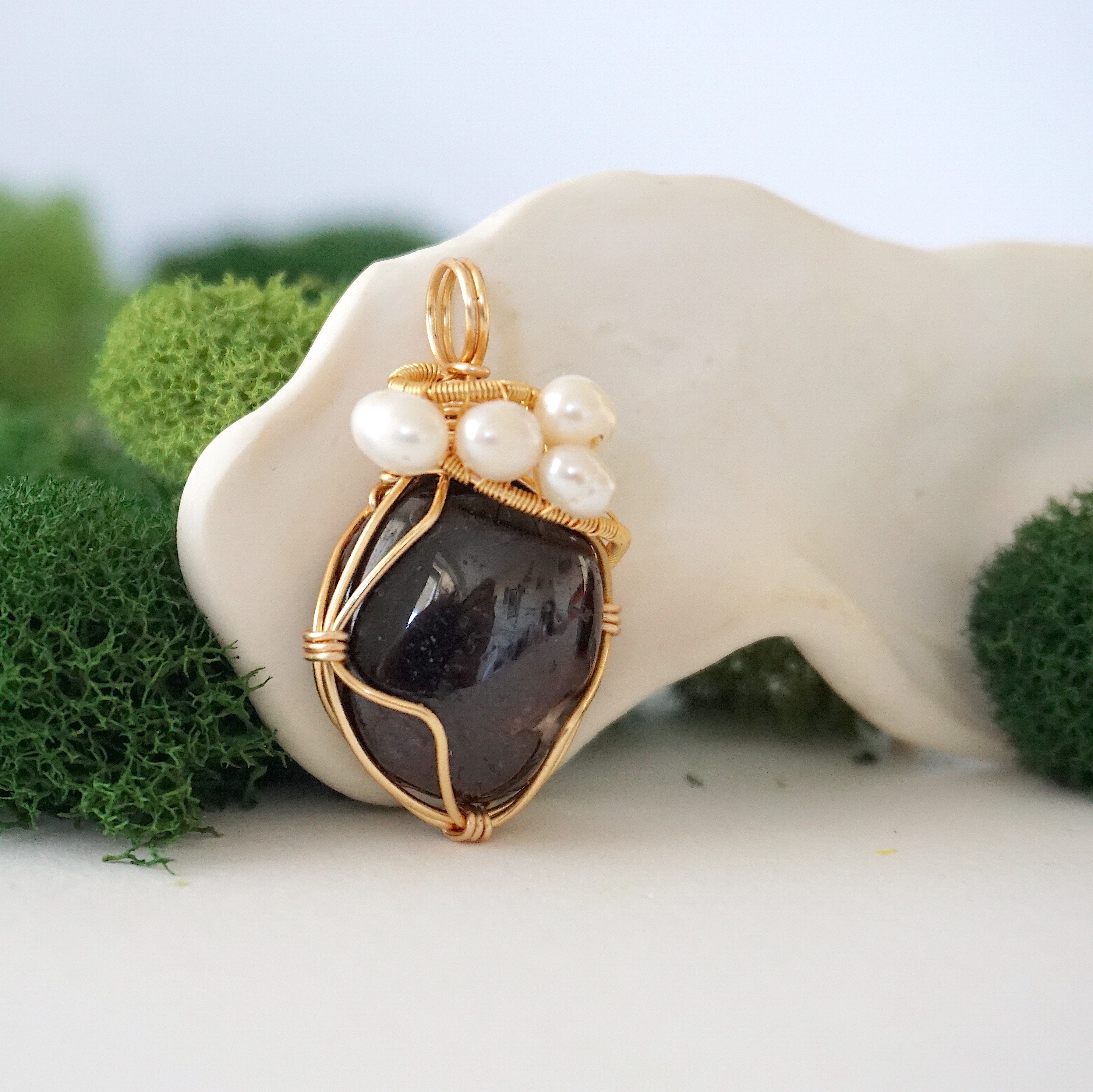 Elegant Garnet and Pearl Necklace – 14K Gold Plated Jewelry for Women | Perfect for Weddings, Parties & Special Occasions