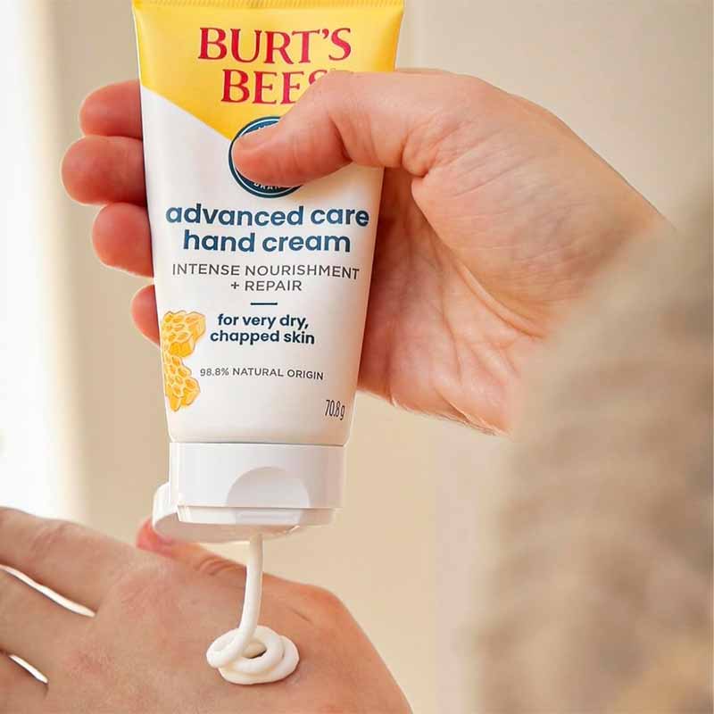 Burt's Bees Advanced Care Hand Cream for Very Dry & Chapped Skin - Deep Moisturizing Hand Lotion for Cracked Hands - Perfect for Winter Care, Office Use & Travel Skincare