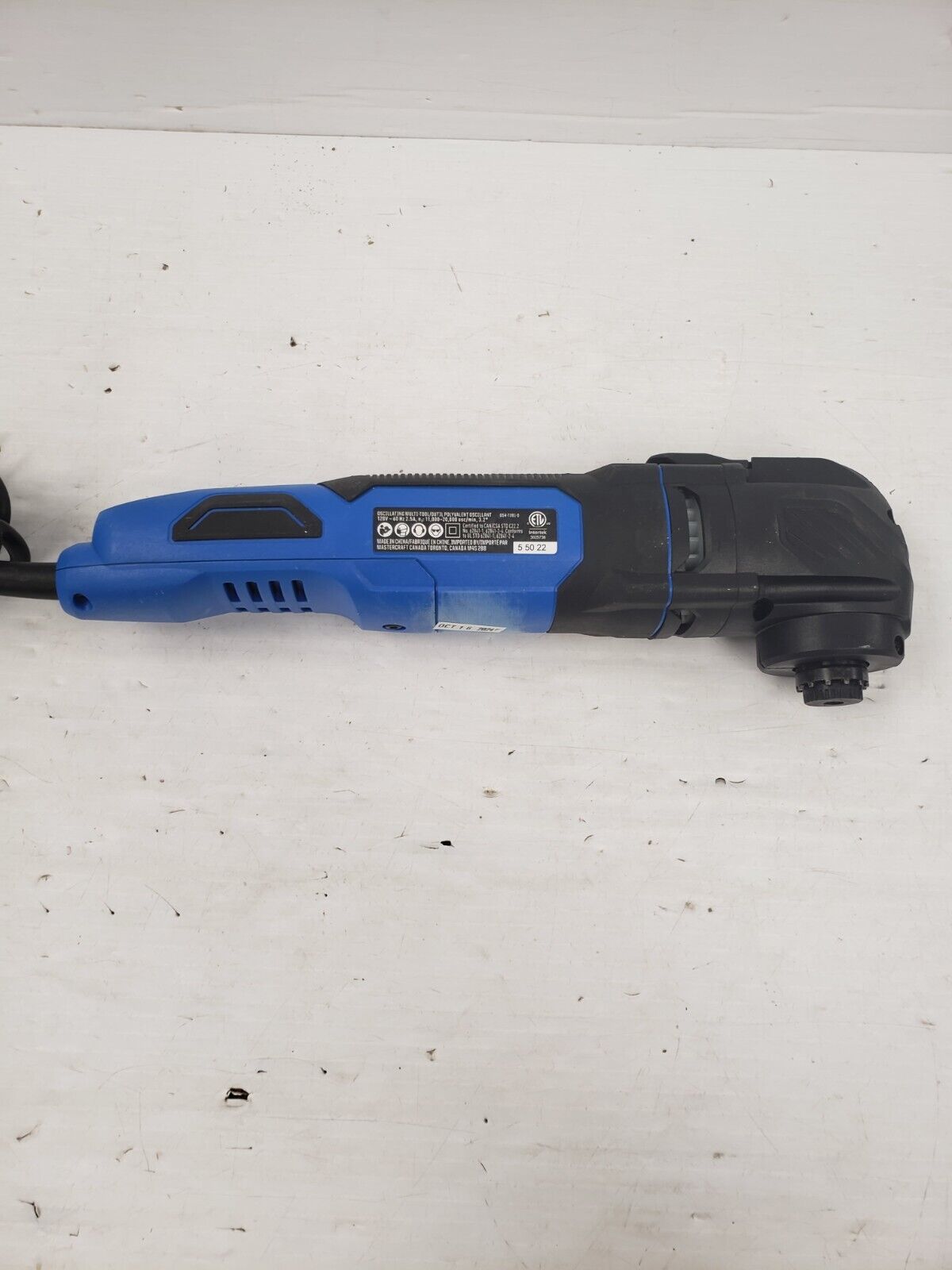 Mastercraft 054-7281-0 Oscillating Multi-Tool - Perfect for DIY Projects, Woodworking, and Home Renovations