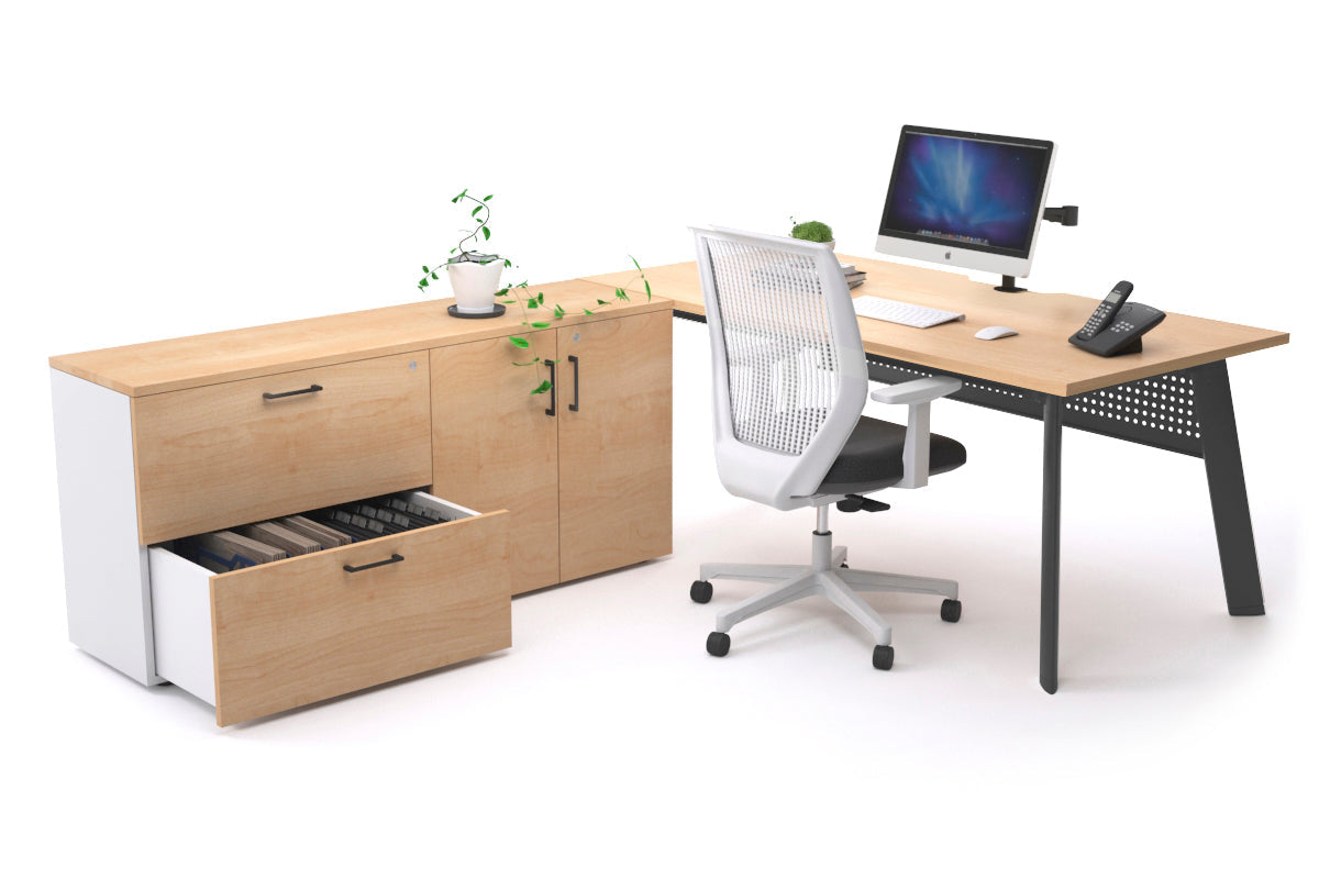 Switch Executive Setting With Uniform Spine Black Frame [1600L x 800W with Cable Scallop] - Premium Office Desk for Modern Workspaces
