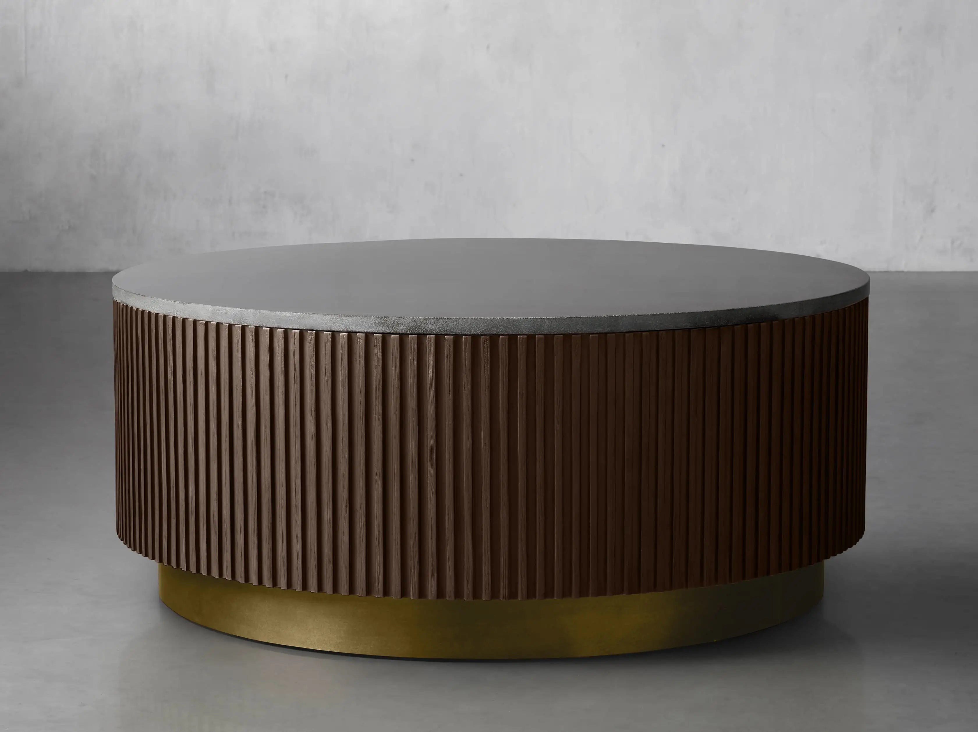 Modern Round Coffee Table - Stylish & Durable Living Room Centerpiece for Home Decor | Perfect for Small Spaces, Apartments & Cozy Gatherings