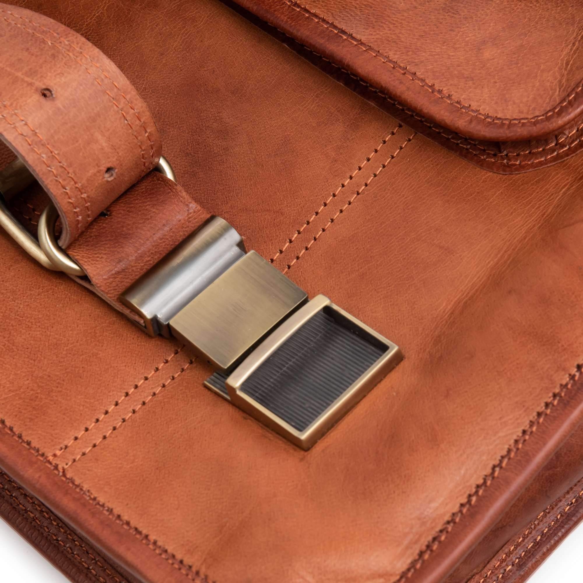 BERLINER BAGS Vintage Genuine Leather Messenger Bag - XXL Laptop Briefcase for Men & Women, Work Bag, Business Travel & College Use - Brown Leather