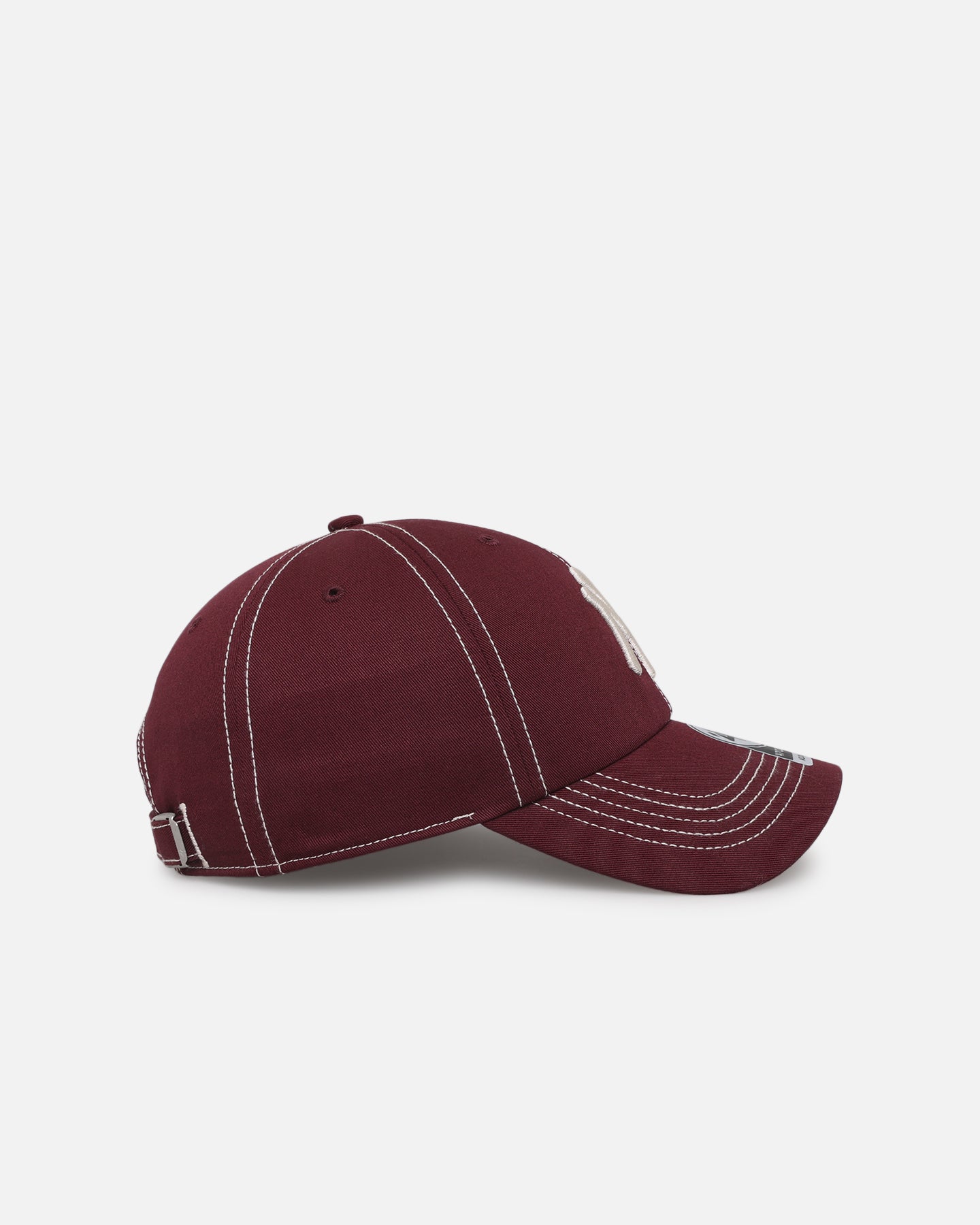 New York Yankees 47 Clean Up Strapback Adjustable Hat - Dark Maroon for Men & Women - Perfect for Baseball Games, Casual Wear & Fan Gifts
