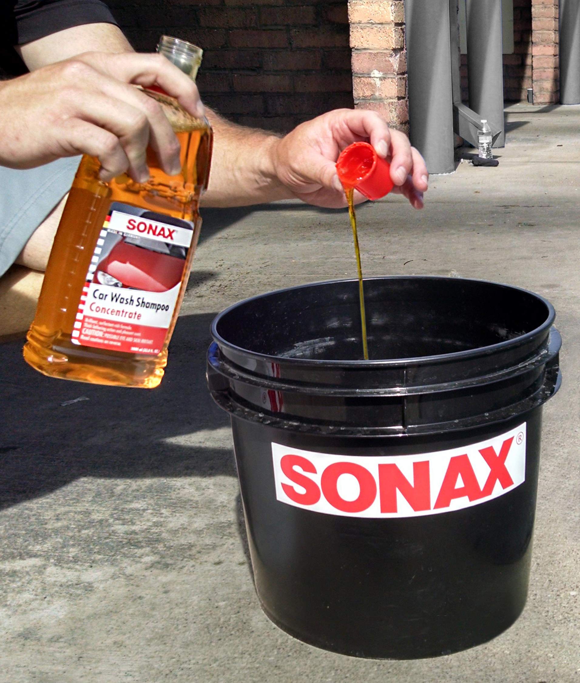 SONAX 24801 Summer Bucket Kit - Car Wash & Wax Kit with Foam Sprayer, Microfiber Towel & Wheel Cleaner (Perfect for Summer Car Detailing & Outdoor Vehicle Care)