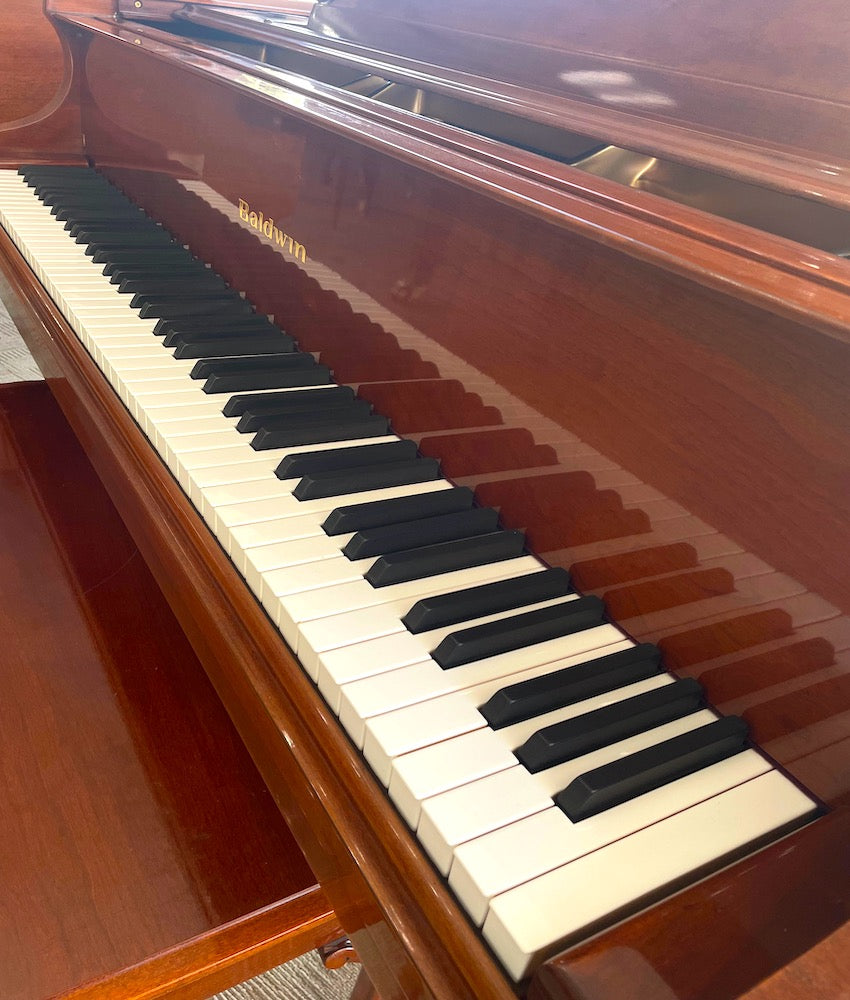 Baldwin 5'8 R226 Grand Piano in Polished Walnut - Premium Upright Piano for Home, Concert Hall & Music Studio | Perfect for Professional Pianists & Music Lovers