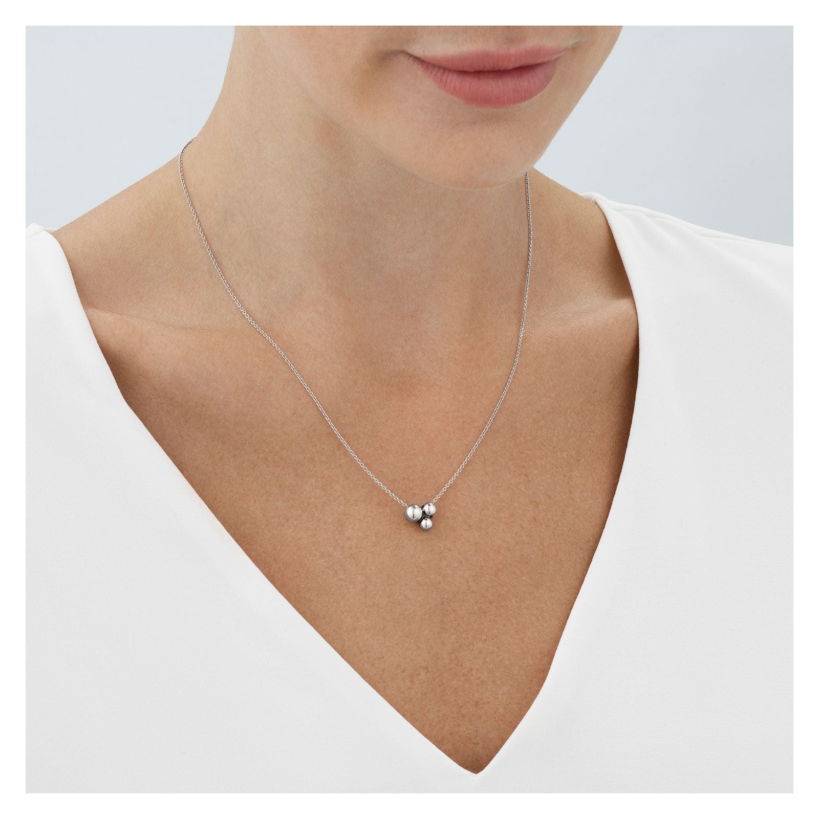 Georg Jensen MOONLIGHT GRAPES Sterling Silver Necklace for Women - Elegant 925 Silver Pendant Jewelry Gift for Her - Perfect for Date Nights & Special Occasions
