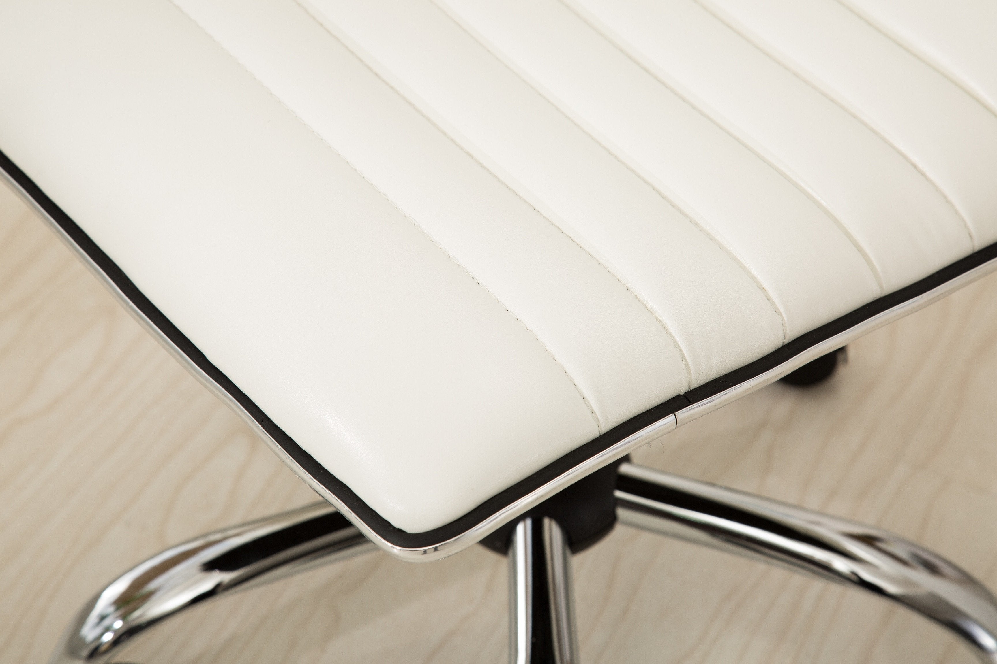 Roundhill Furniture Fremo Chromel Adjustable Air Lift Office Chair - Ergonomic Mesh Back & Height Adjustable for Home & Office Workspaces - White