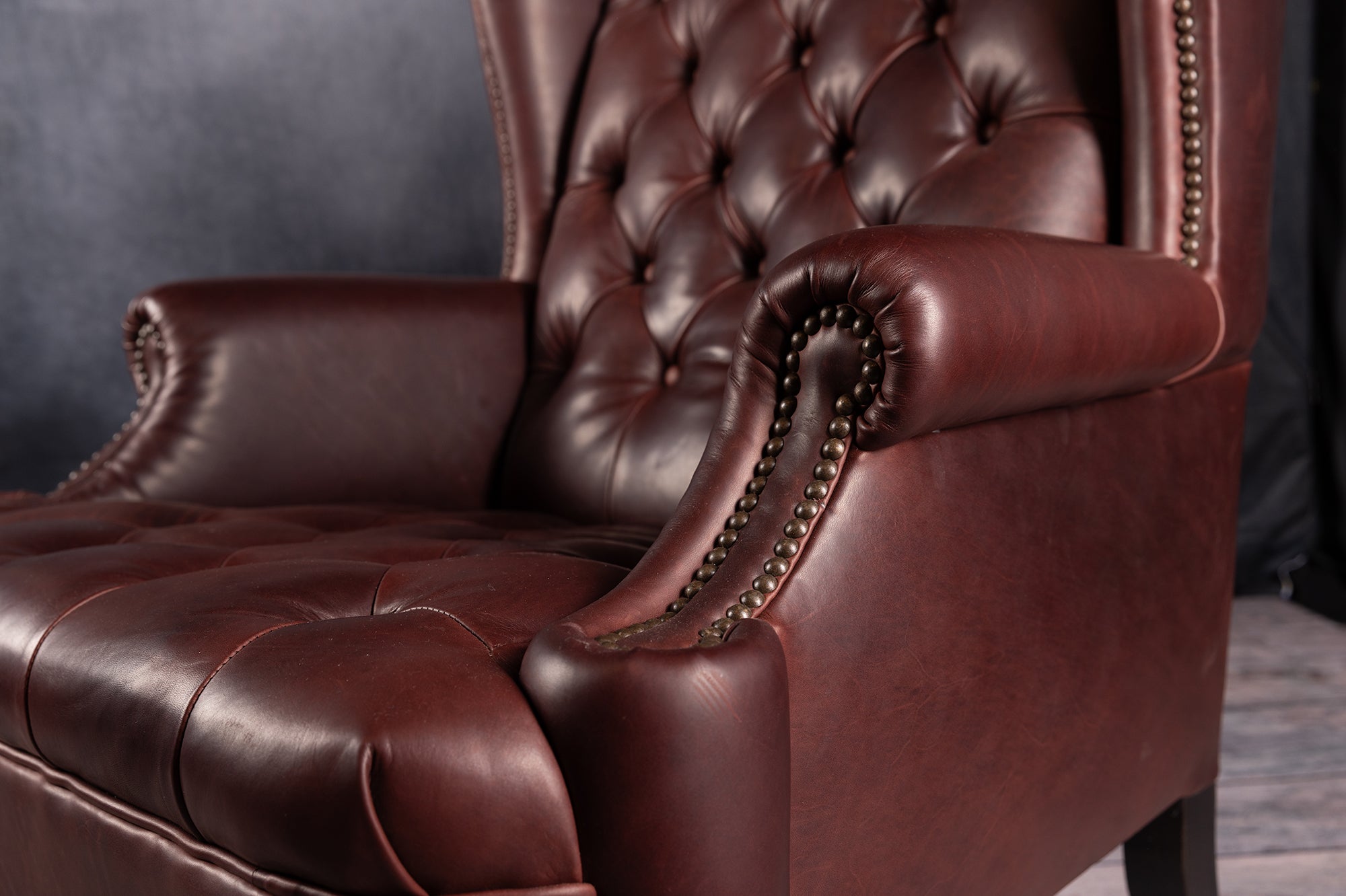 Hancock Chair - Modern Accent Chair for Living Room, Bedroom & Office - Comfortable Upholstered Armchair with Sturdy Wooden Legs - Perfect for Reading, Relaxing & Home Decor