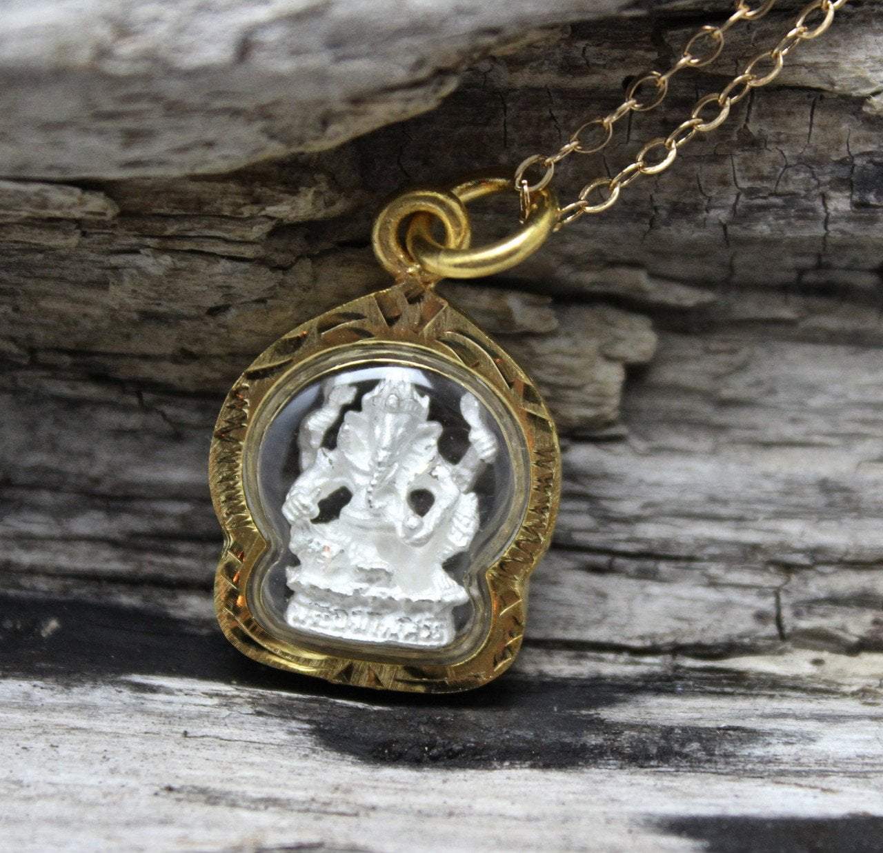 1 Inch White and Gold Ganesh Amulet - Hindu God Pendant for Good Luck, Success & Protection - Perfect for Necklace, Home Decor & Spiritual Gifts