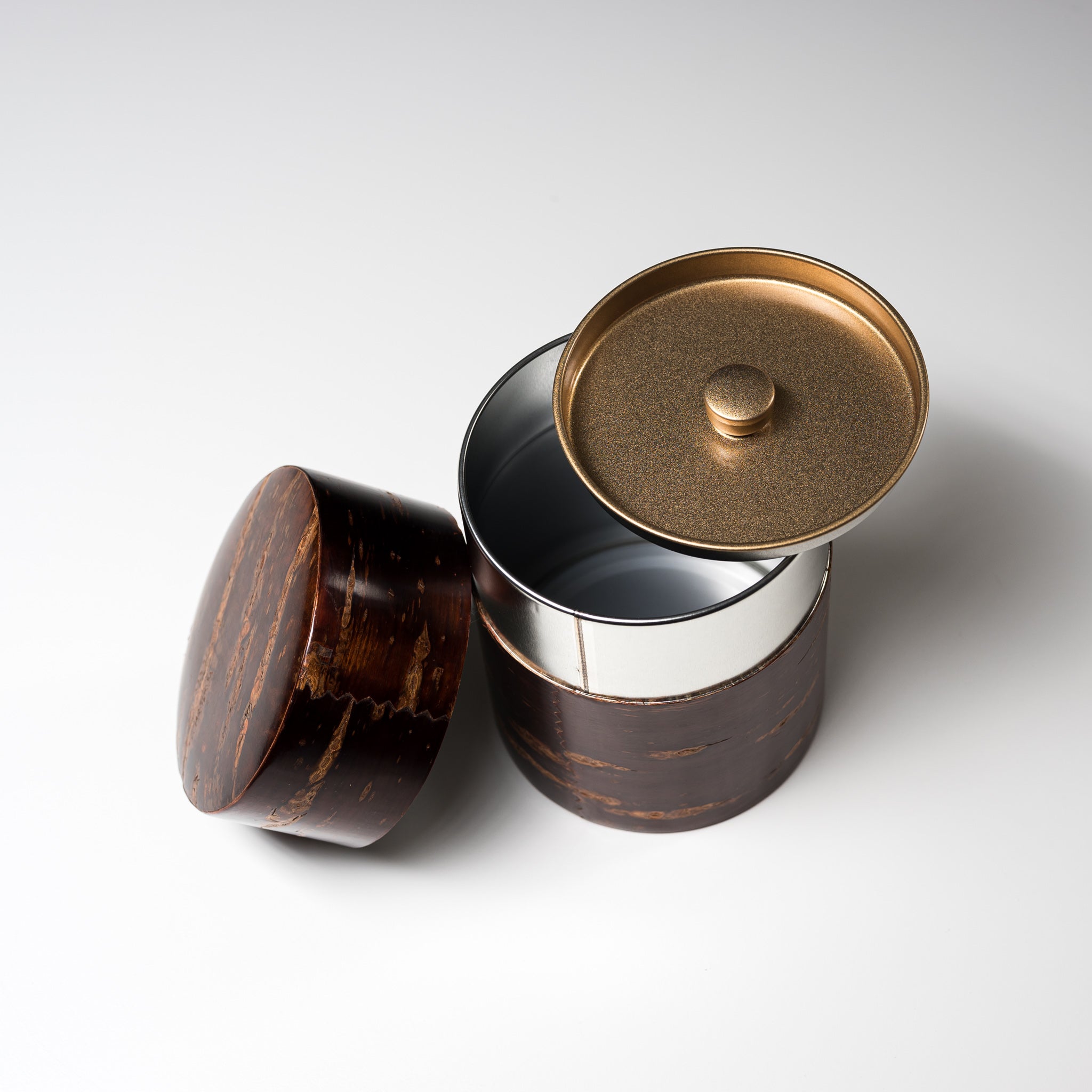 Premium Tomioka Cherry Bark Tea Caddy Hiragata - 200g Handmade Japanese Birch Craft Tea Storage Box | Perfect for Matcha, Loose Leaf Tea & Herbal Tea Storage - Traditional Japanese Tea Ceremony Accessory