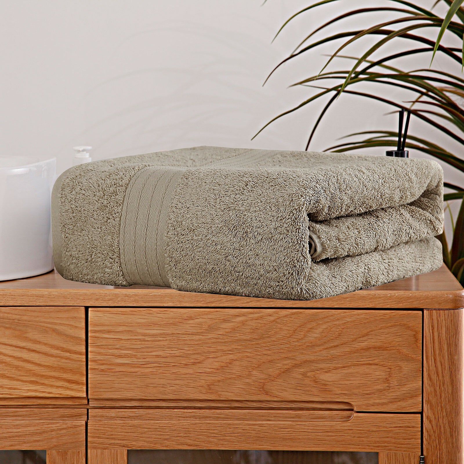 Premium Extra Large Bath Sheet Towel 89x178cm (35x70 Inches) - Ultra Soft & Absorbent Sandstone Color - Luxury Spa, Beach, Pool & Bathroom Towel for Adults