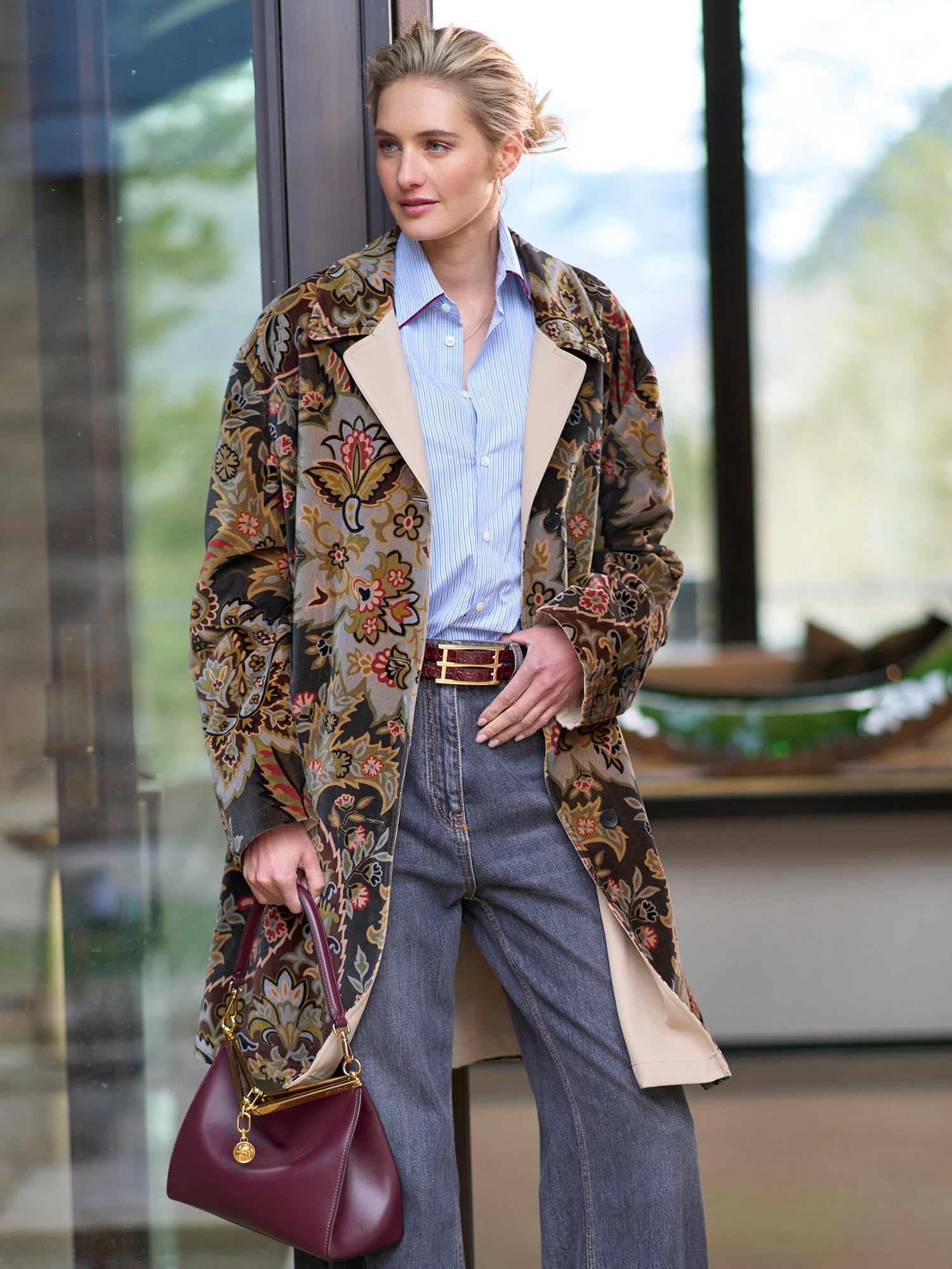 Stylish Kora Velvet Paisley Coat for Women | Elegant Winter Jacket with Floral Pattern | Perfect for Parties, Weddings & Cold Weather Fashion