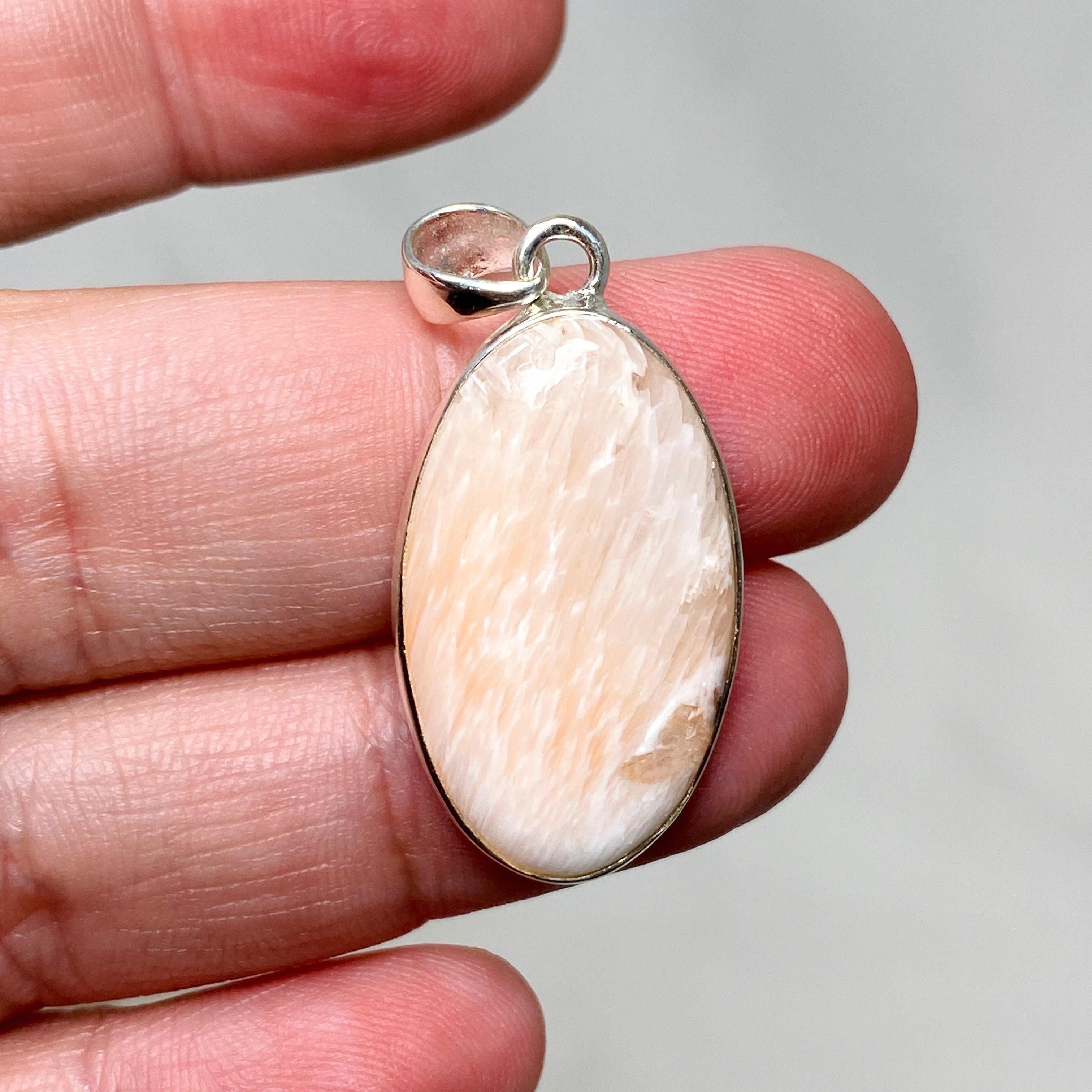 Natural Peach Scolecite Oval Pendant Necklace - Healing Crystal Jewelry for Women - Perfect for Meditation, Energy Balancing & Spiritual Gifts