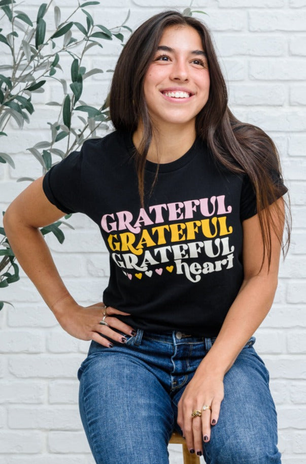 Grateful Heart Graphic T-Shirt in Black | Trendy Casual Wear for Men & Women | Perfect for Everyday Outfits, Gifts & Special Occasions