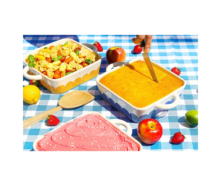 Great Jones Little Hottie Baking Dish - 2.5 Quart Ceramic Casserole Dish for Oven, Microwave & Freezer | Perfect for Casseroles, Lasagna & Desserts | Elegant Home Kitchen Bakeware