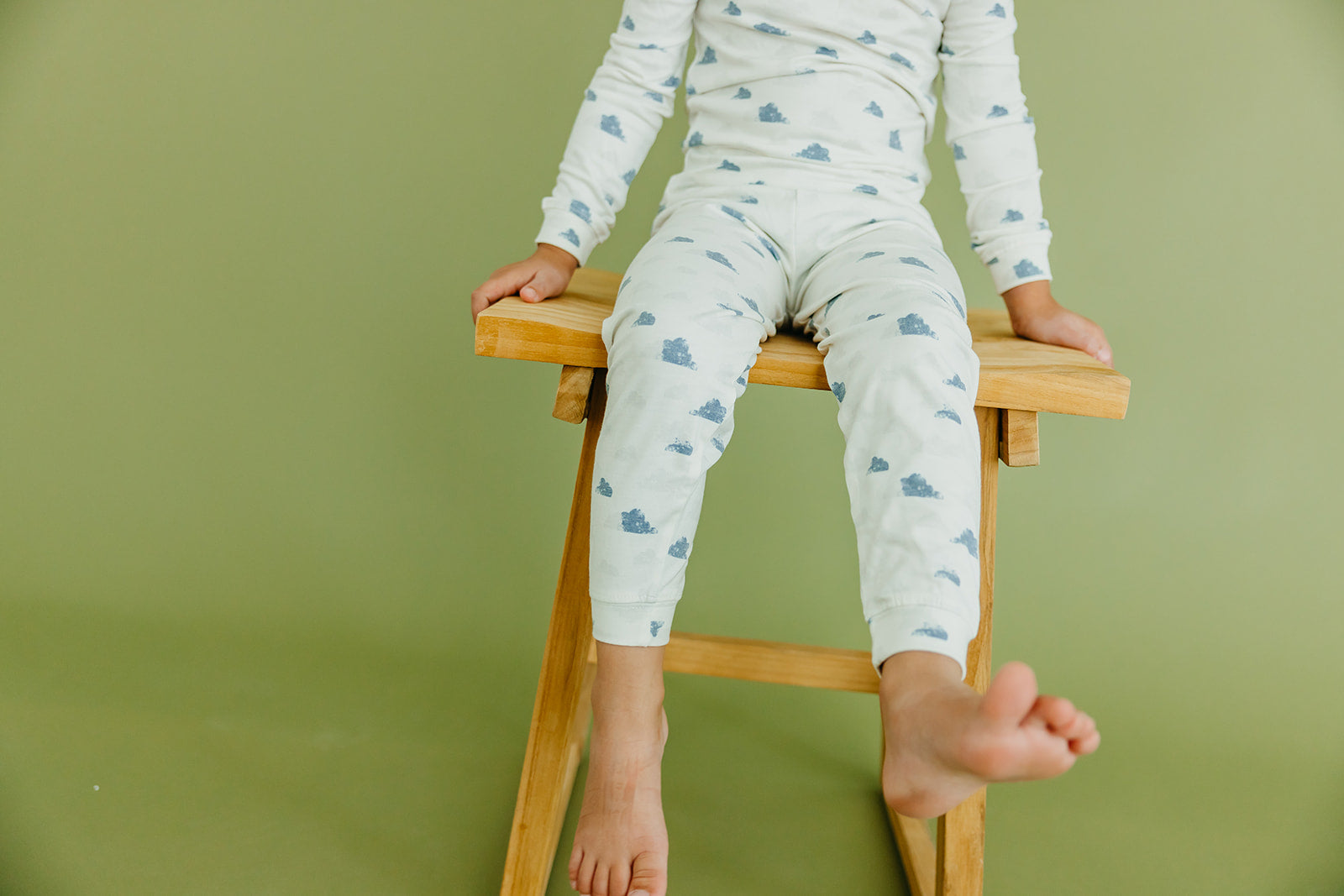2-Piece Long Sleeve Pajama Set for Women - Soft & Comfortable Sleepwear - Perfect for Winter Nights, Lounging & Gift Giving