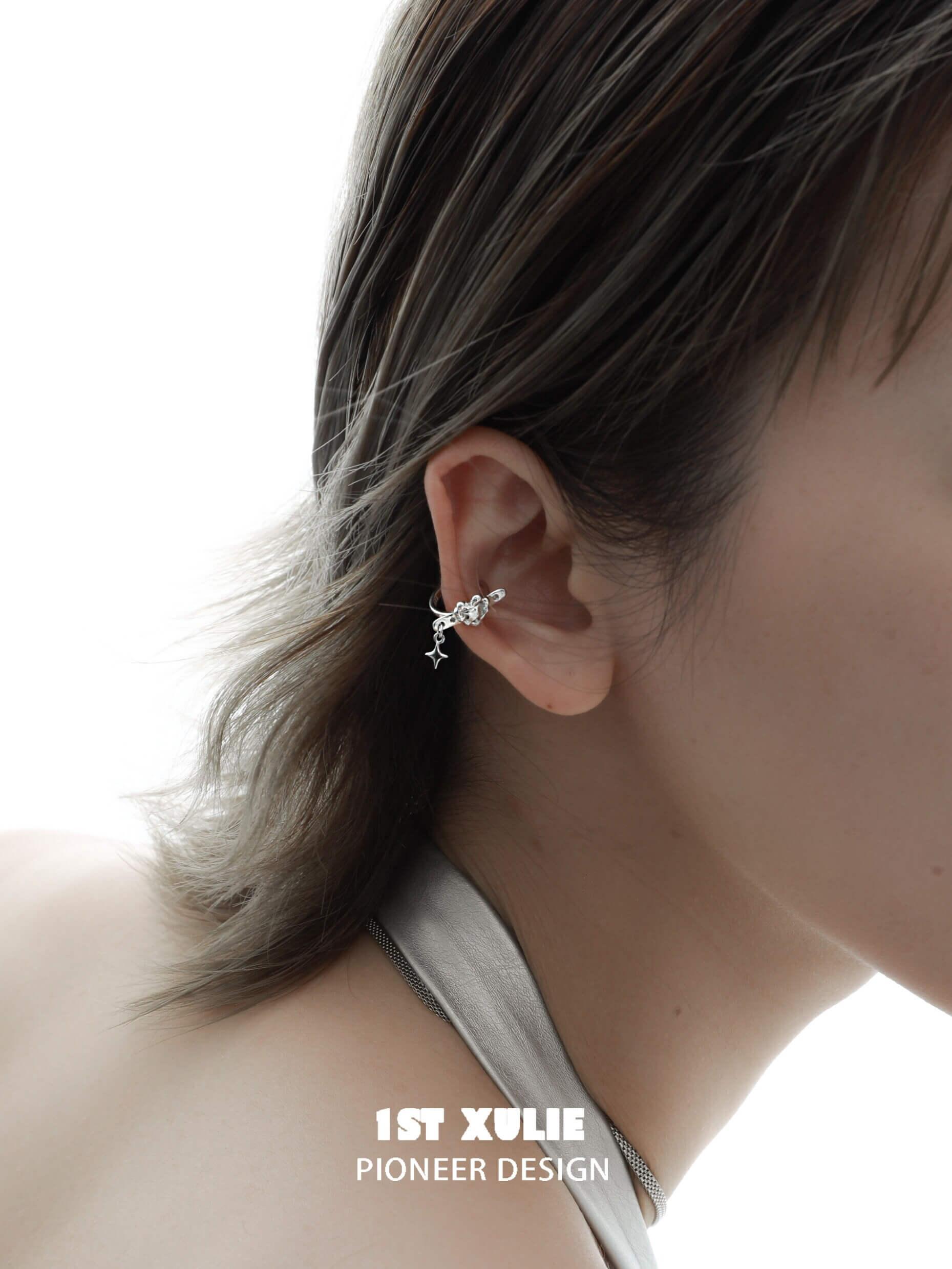 Star Trails S925 Sterling Silver Skeleton Heart Ear Clips for Women - Dainty Openwork Heart Stud Earrings for Valentine's Day, Anniversary Gifts & Everyday Wear