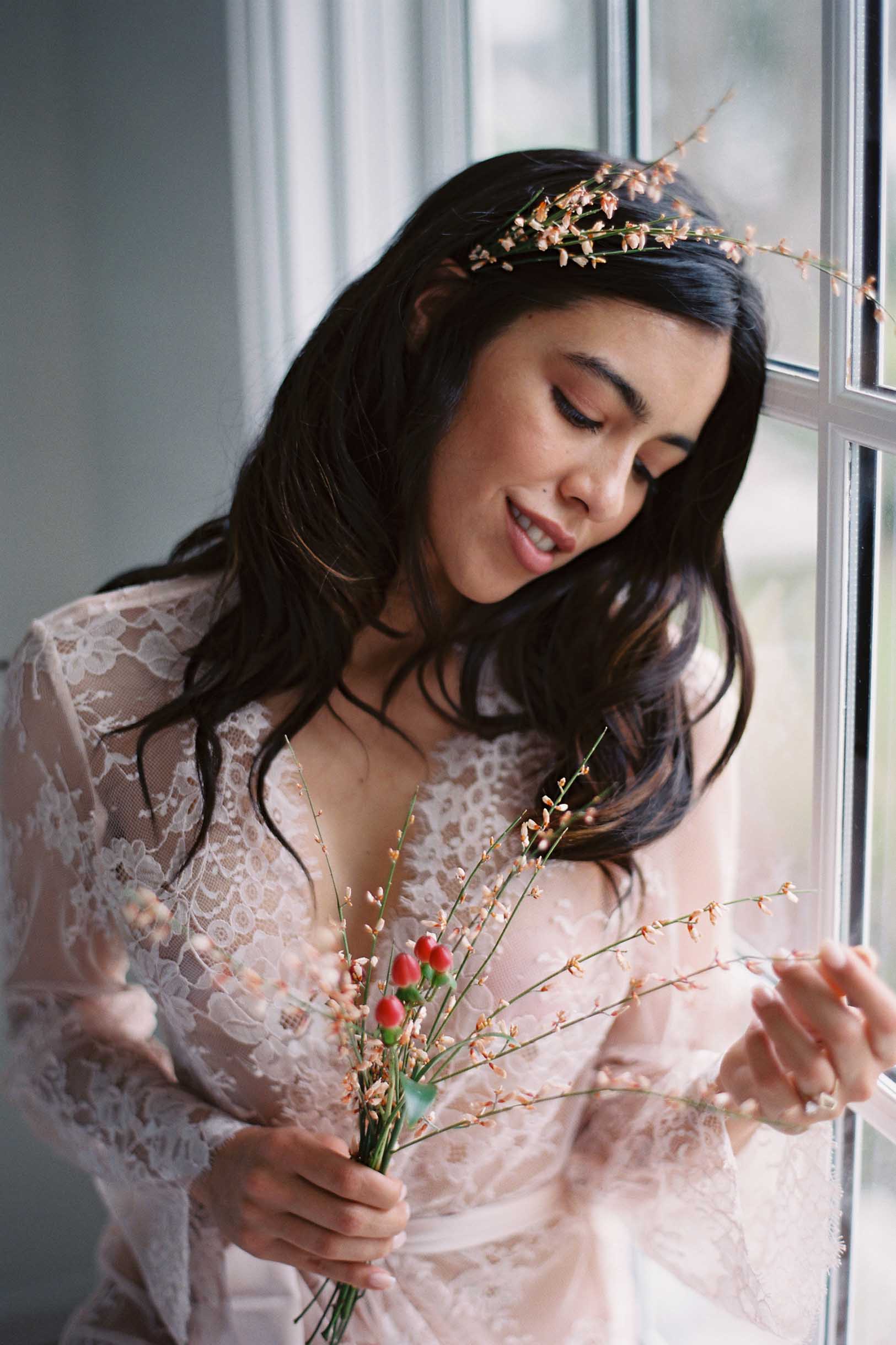 Elegant Camellia Lace Robe in Rose Pink - Soft Women's Kimono Bathrobe for Spa, Bridal Shower & Luxury Loungewear