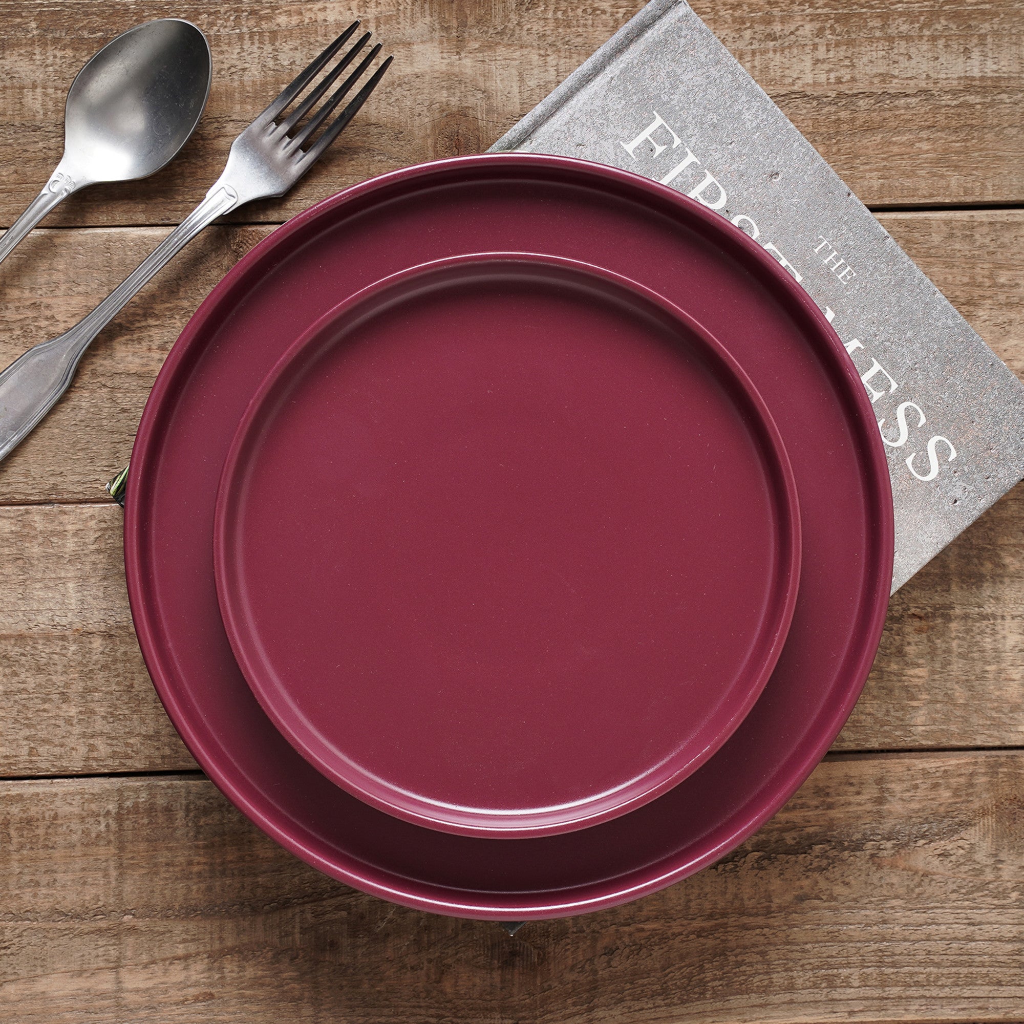 Premium Chelsea Stoneware Dinnerware Set - 16-Piece Purple Dinner Plates, Bowls & Mugs - Elegant & Durable for Daily Use, Family Gatherings & Special Occasions