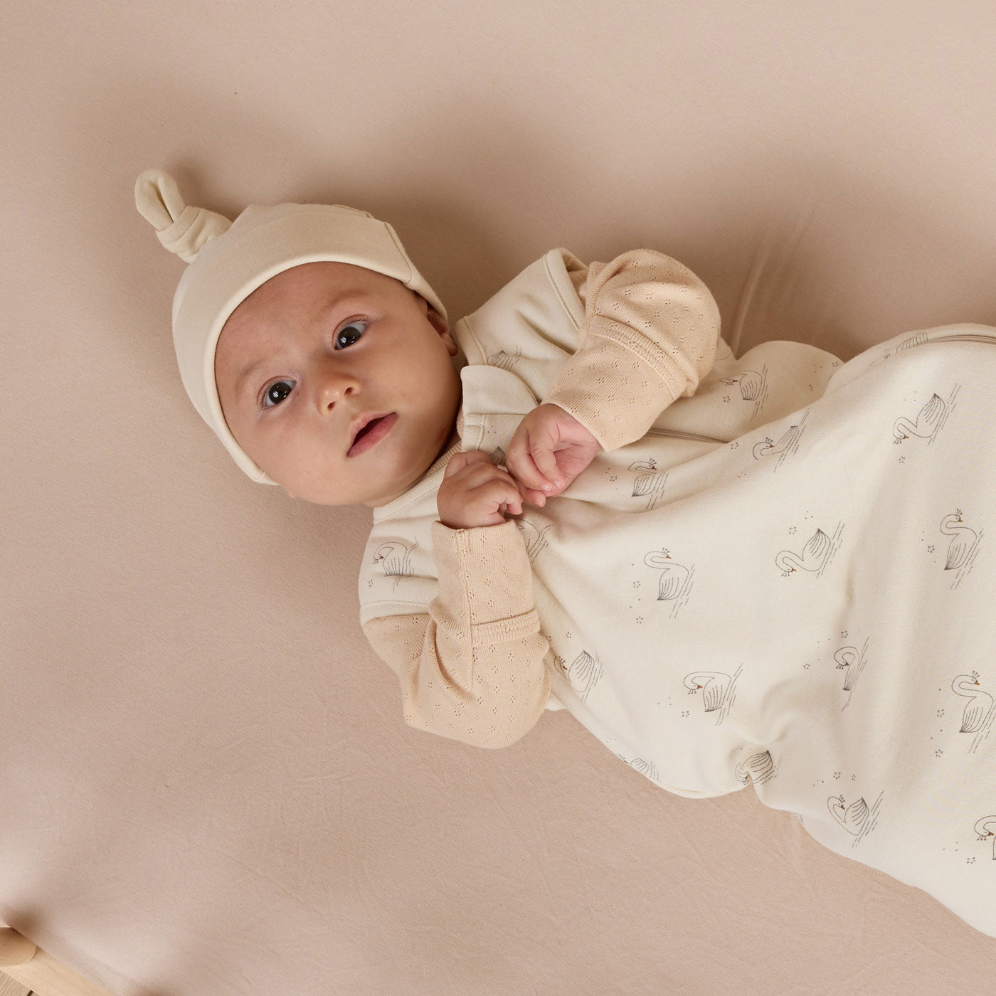 Soft Knotted Baby Hat for Newborns 0-6 Months | Natural Cotton Beanie for Infants | Perfect for Photoshoots, Outdoor Protection & Gift Giving