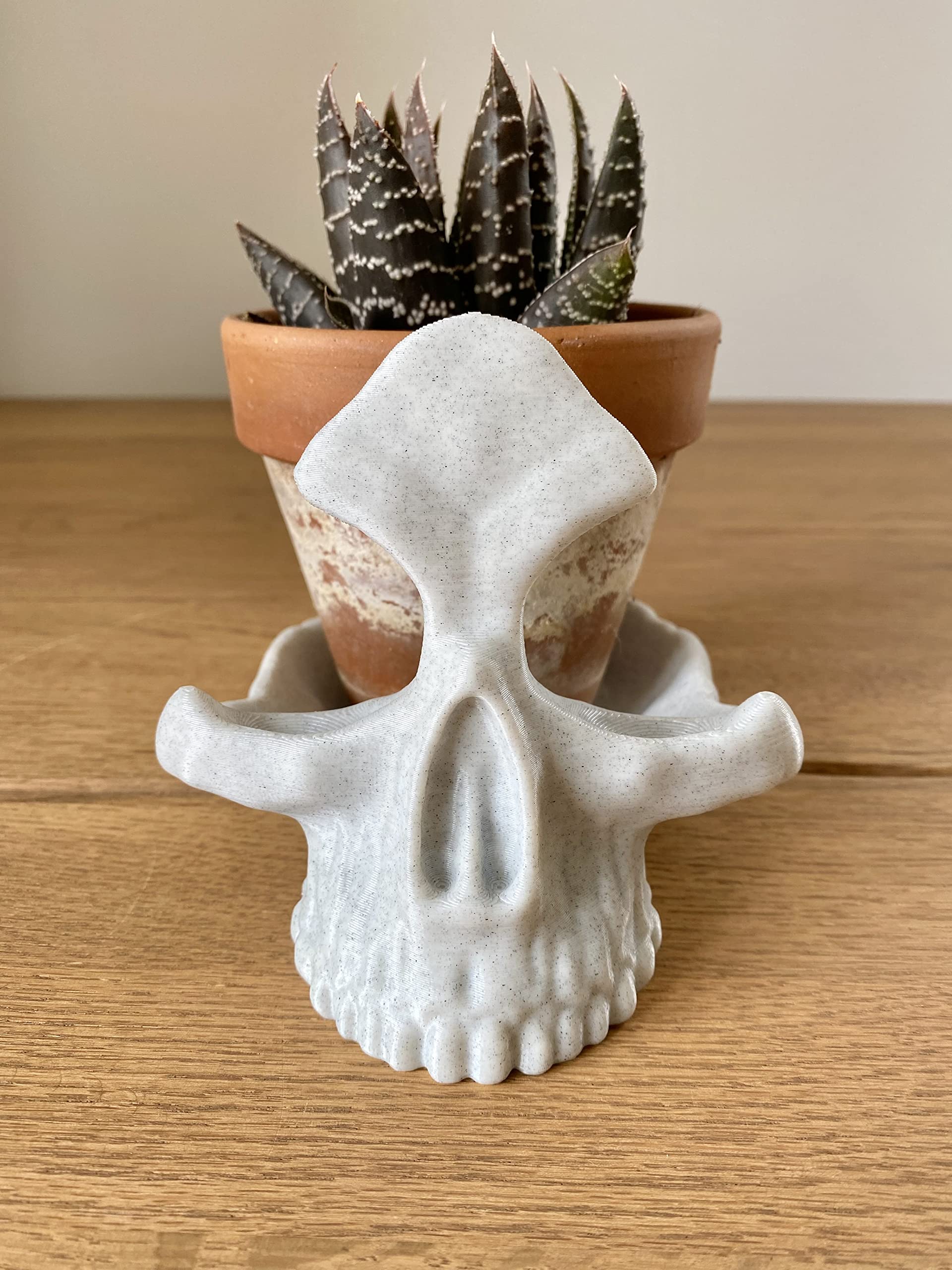 Stylish Marble Skull Bowl - Multi-Purpose Holder for Glasses, Keys & Jewelry | Perfect for Home Decor, Office Desk & Halloween Party Accessories