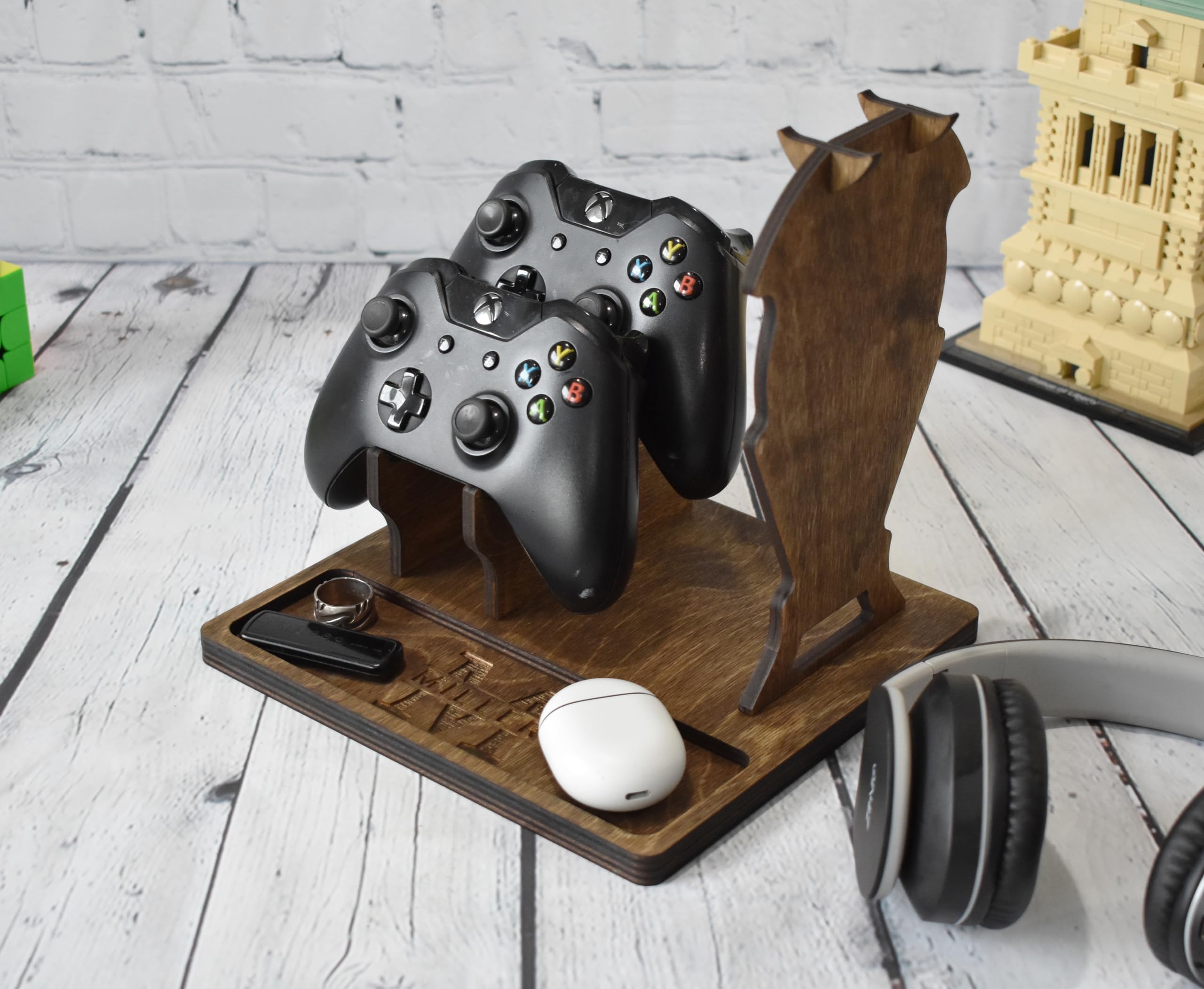 Wooden Headphone & Controller Stand - Gaming Gift for Christmas & Home Use