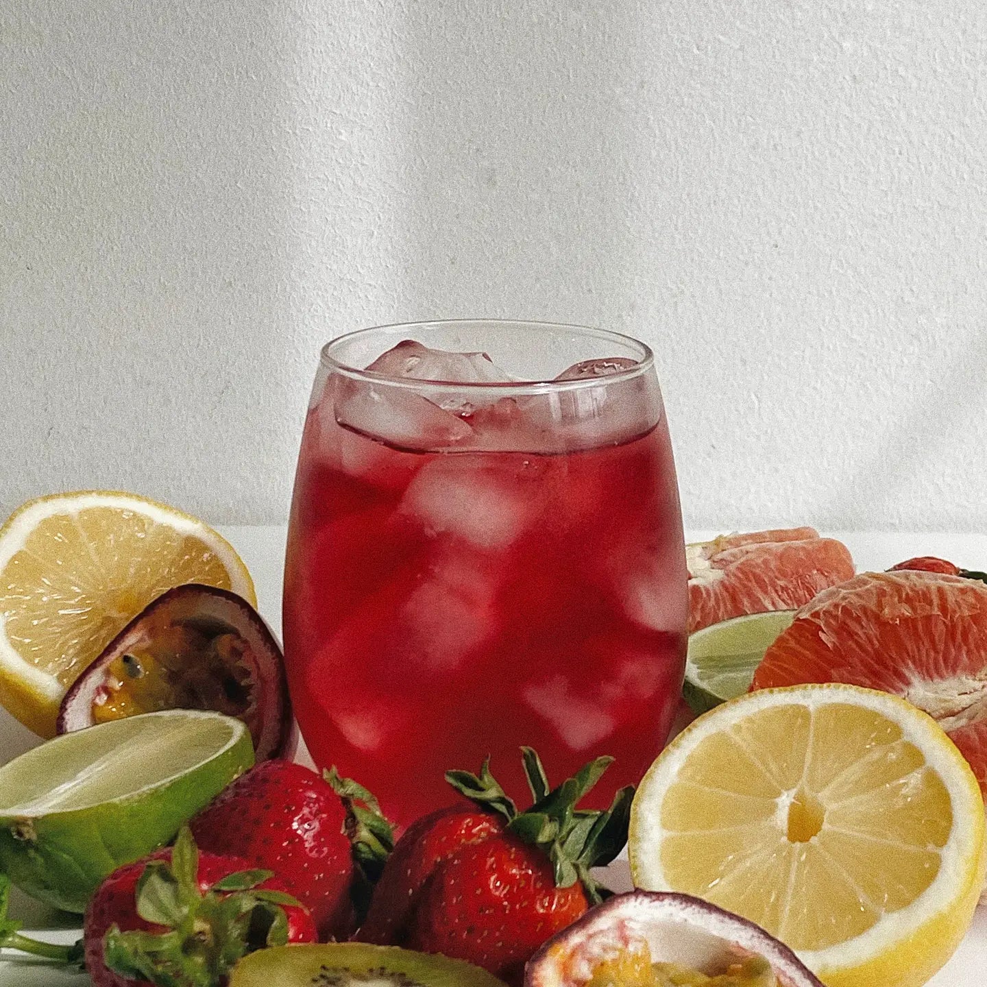 LAKE & OAK Rose Hibiscus Glow Superfood Tea Blend - Antioxidant Rich Herbal Tea for Skin & Wellness - Perfect for Morning Boost, Afternoon Relaxation & Evening Detox