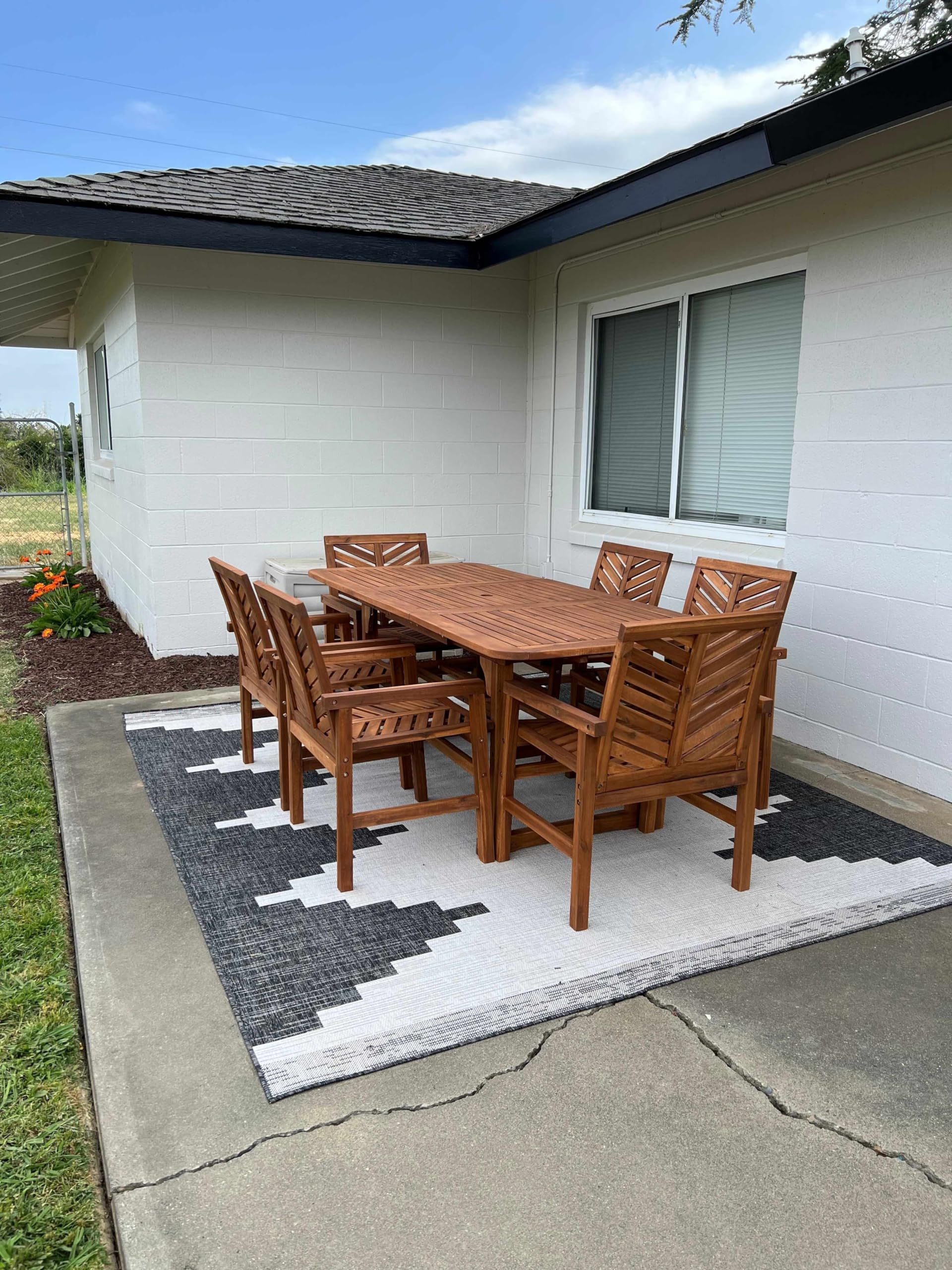 Hauteloom Djugun Waterproof Outdoor Rug - 7'10