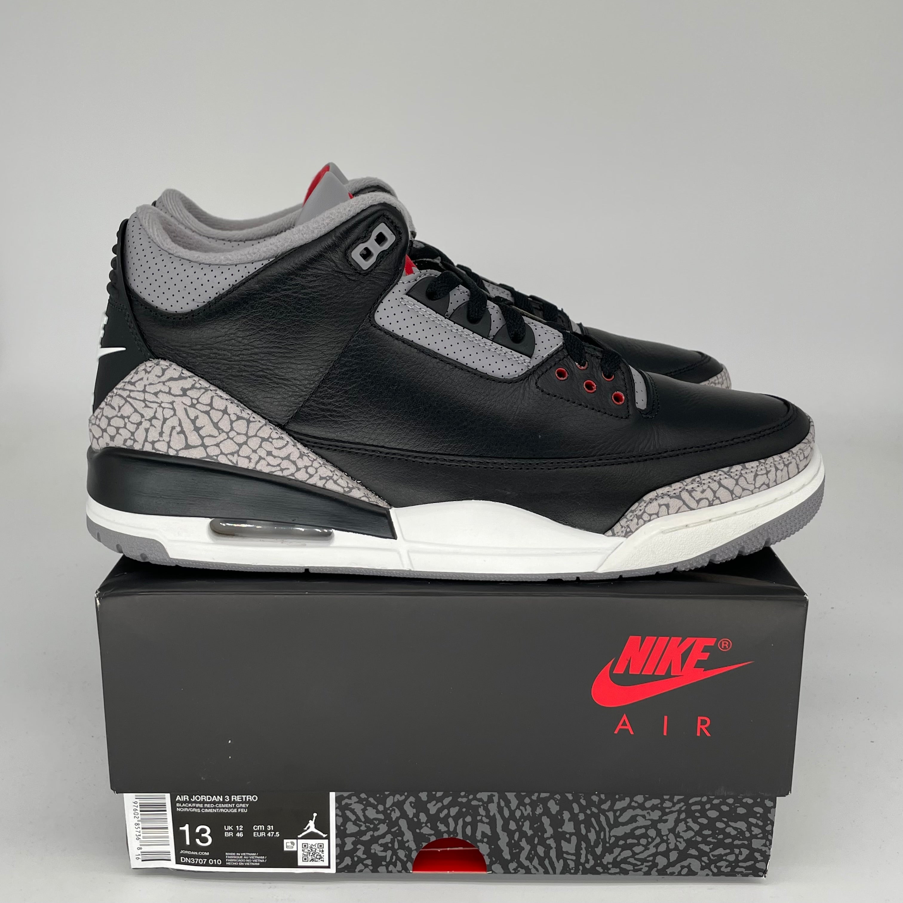 AIR JORDAN 3 Retro Black Cement Men's Basketball Shoes Size 13 (DN3707-010) - Perfect for Sneaker Collectors & Streetwear Fashion