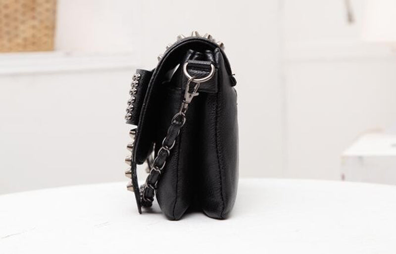 Stylish Vintage Black Leather Messenger Bag for Women with Cool Skull Rivets - Perfect for Work, Travel & Everyday Use