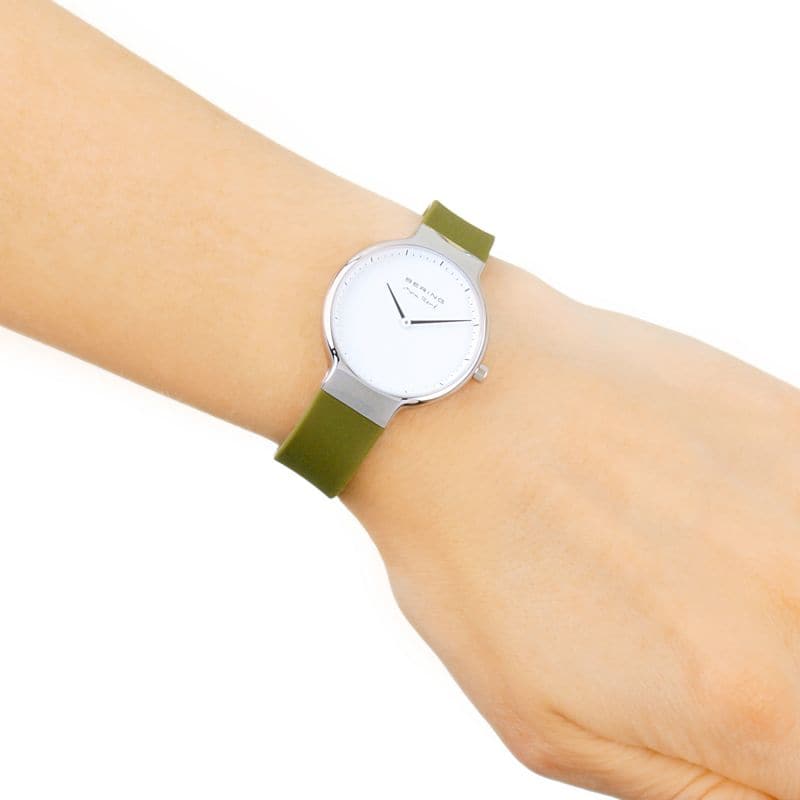 BERING 15531 800 MAX Women's Watch - Polished Silver Case & Green Rubber Strap - Elegant & Durable for Everyday Wear, Sports & Outdoor Activities
