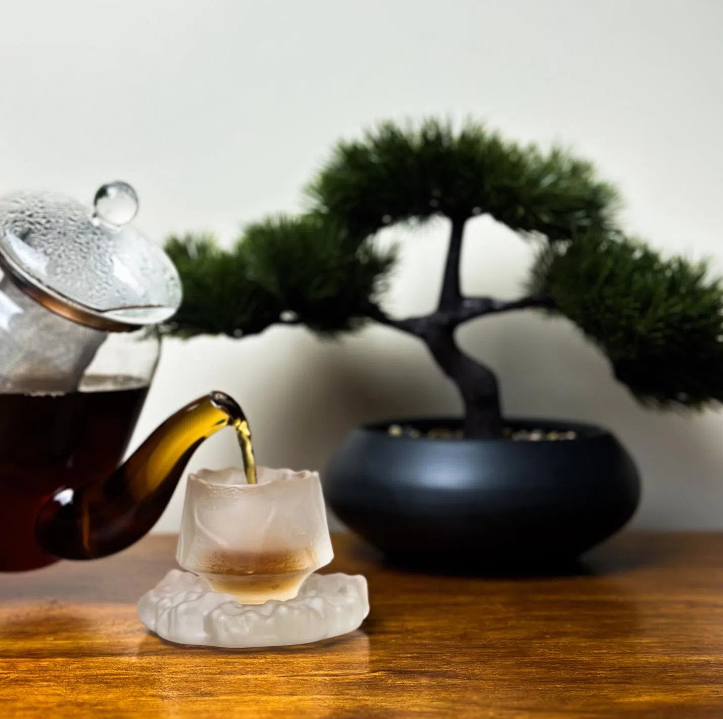 Japanese Frosted Hammer Design Glass Teacup with Saucer - Elegant Tea Set for Matcha, Green Tea & Herbal Tea - Perfect for Home, Office & Japanese Tea Ceremony