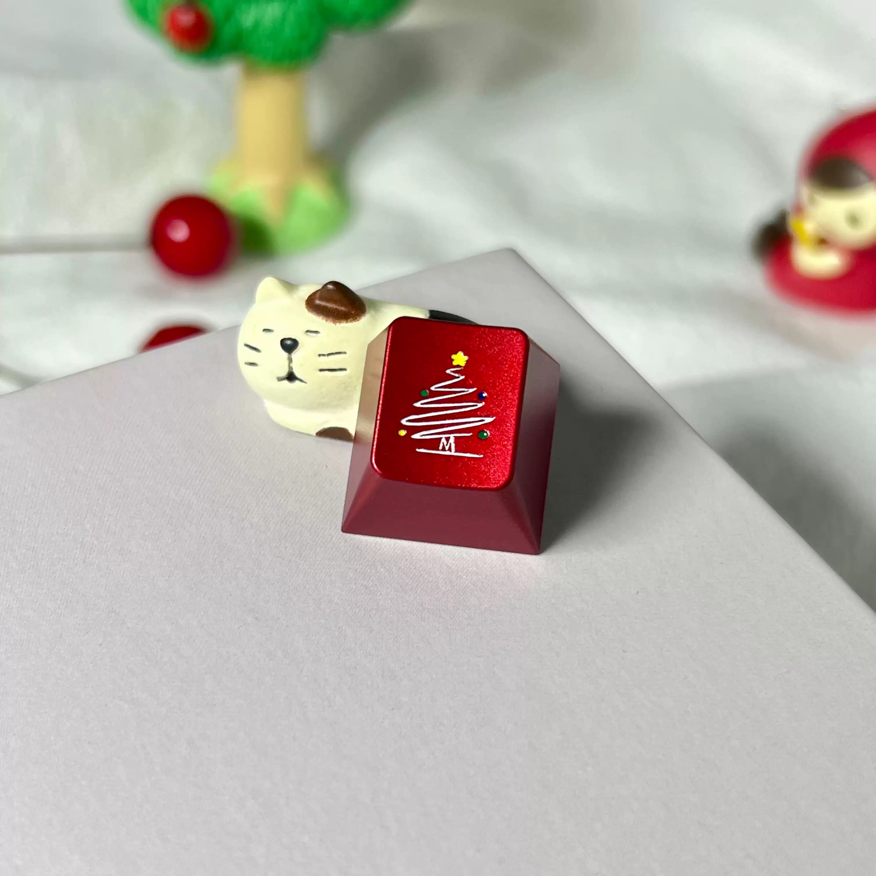 Custom Christmas Tree Shaped Aluminum Alloy Anode Keycaps - CNC Machined ESC Keycaps for Mechanical Keyboards, Perfect for Holiday Gaming & Typing Gifts