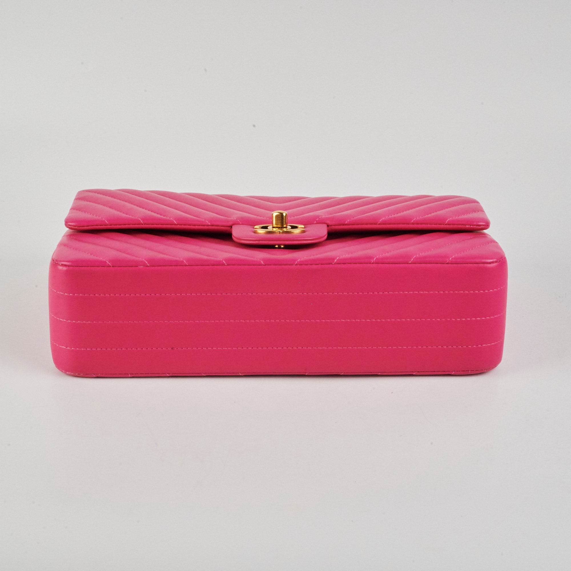 Chanel Medium Classic Flap Bag Chevron Lambskin Leather in Pink | Luxury Designer Handbag for Women | Perfect for Date Night, Parties & Special Occasions