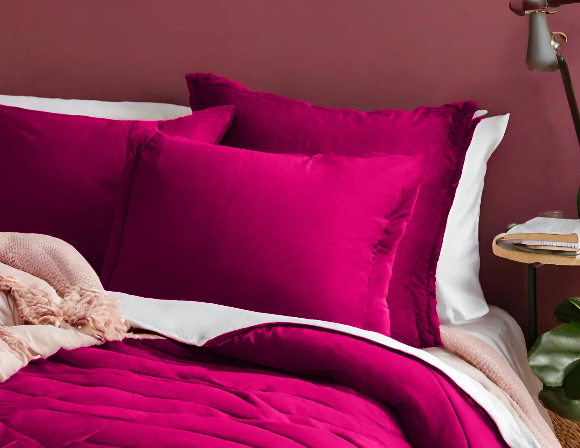 Embossed Lightweight Bed Comforter Set | 3Pcs All Season Down Alternative Reversible Comforter with Pillow Cases | Hypoallergenic Bedding for Master Bedroom, Guest Room & Dorm | Soft Pink Comforter for Cozy Sleep