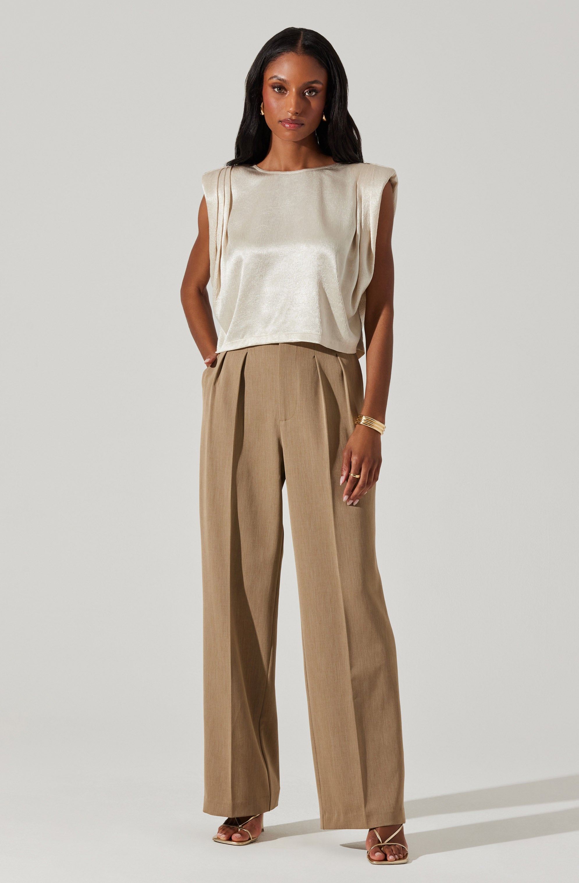 Isola Boxy Shoulder Pad Top for Women - Trendy Oversized Blouse with Structured Shoulders | Perfect for Office Wear, Casual Outfits & Night Out