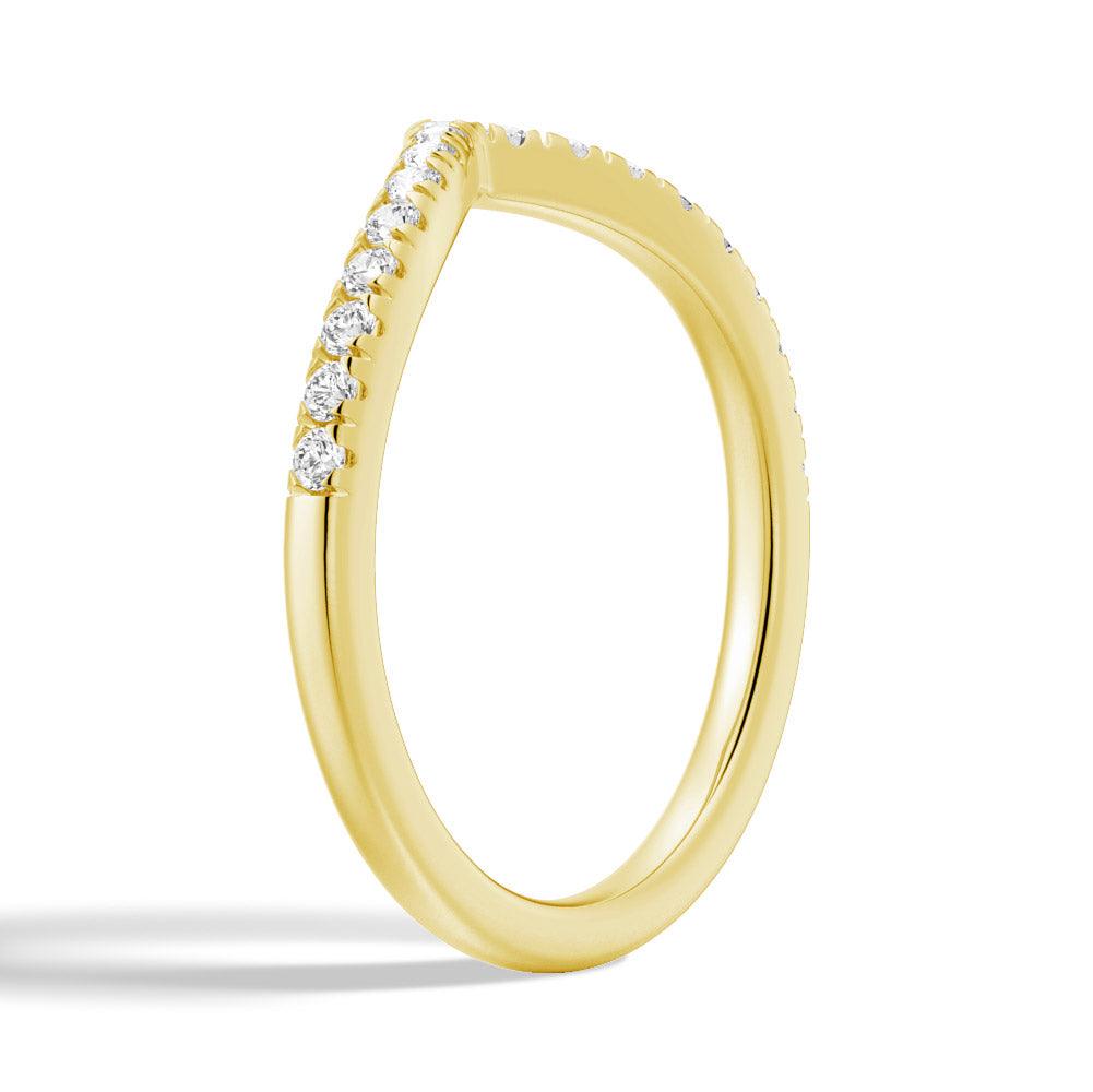 Exquisite Curved V Moissanite Wedding Band for Women - Elegant & Durable Engagement Ring - Perfect for Bridal, Anniversary & Special Occasions