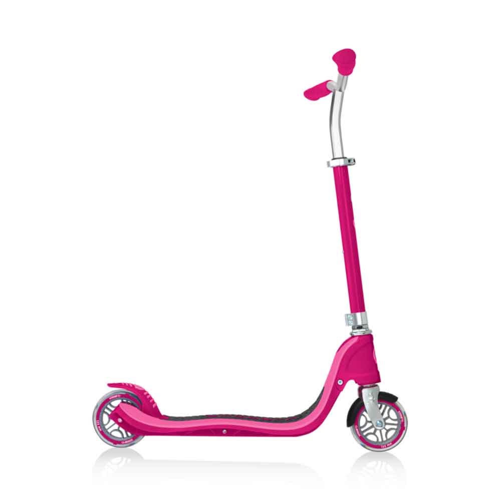 Globber Flow 125 Scooter for Kids & Adults - Lightweight Aluminum Folding Kick Scooter with Adjustable Handlebar - Perfect for Commuting, City Travel & Outdoor Fun