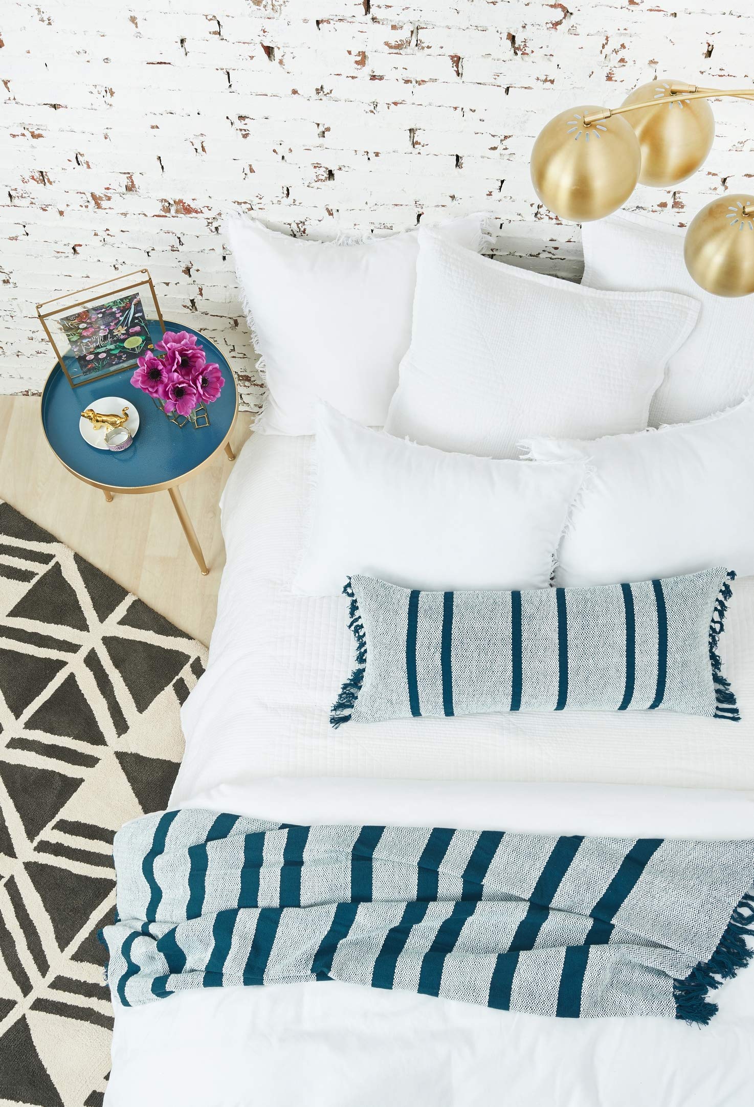 Carol & Frank Graham White Queen Quilt Set - Full/Queen Size Luxury Bedding for Cozy Bedrooms & Guest Rooms | Soft Breathable Cotton Comforter for All Seasons