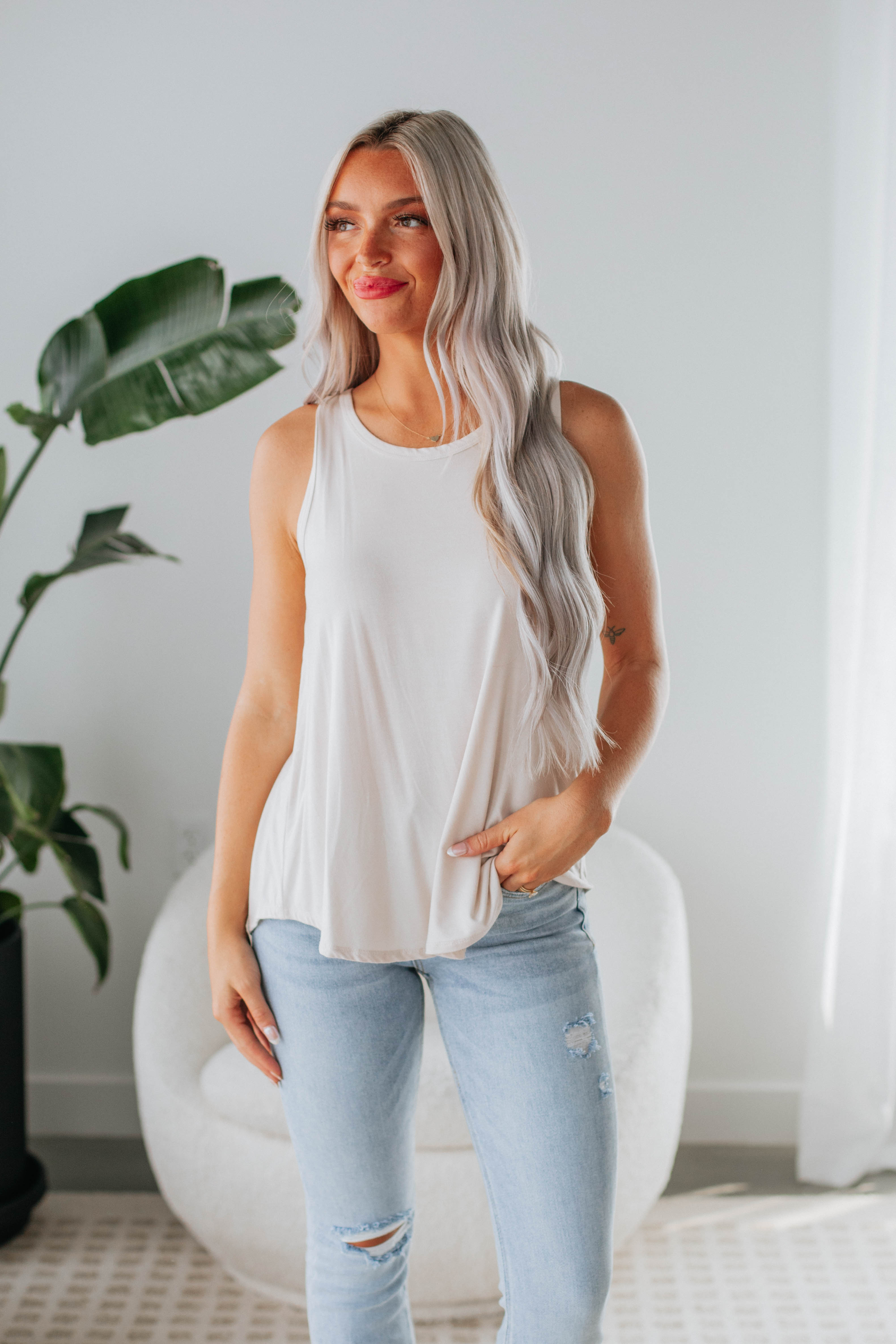 Dava Basic Tank Top for Women - Soft Natural Cotton Casual Wear - Perfect for Yoga, Gym, and Everyday Comfort