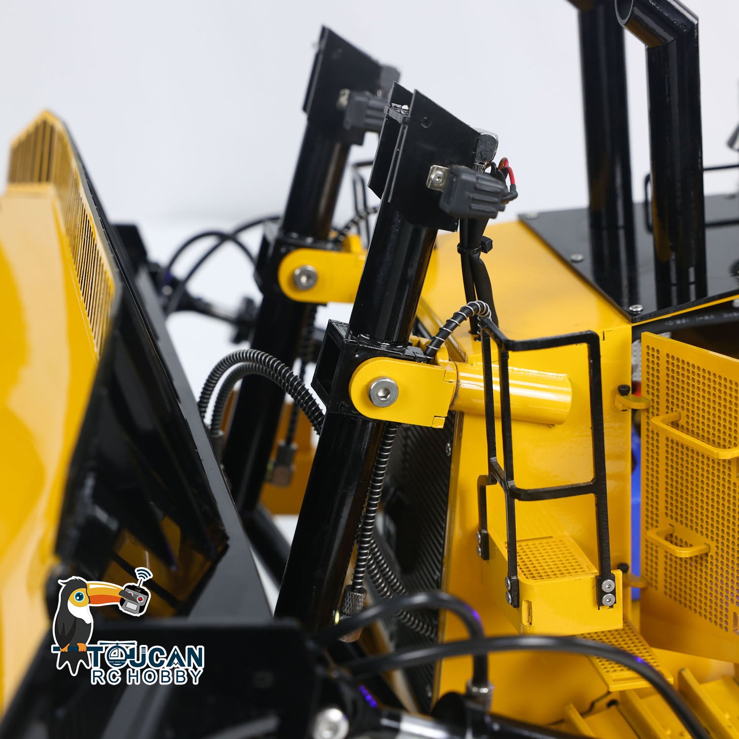 1/14 Scale D11T RC Hydraulic Bulldozer with 3 Plow - Heavy Duty Remote Control Dozer with Sound, Light & Smoke - Pre-Assembled & Painted - Perfect for Construction Enthusiasts & Collectors