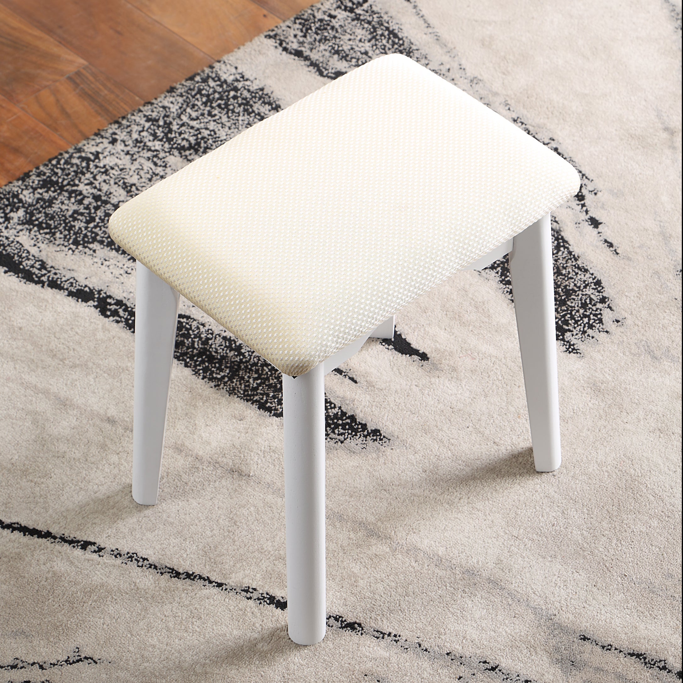 Roundhill Furniture Liannon Contemporary White Wood Vanity and Stool Set - Modern Dressing Table with Mirror for Bedroom & Bathroom Makeup Area