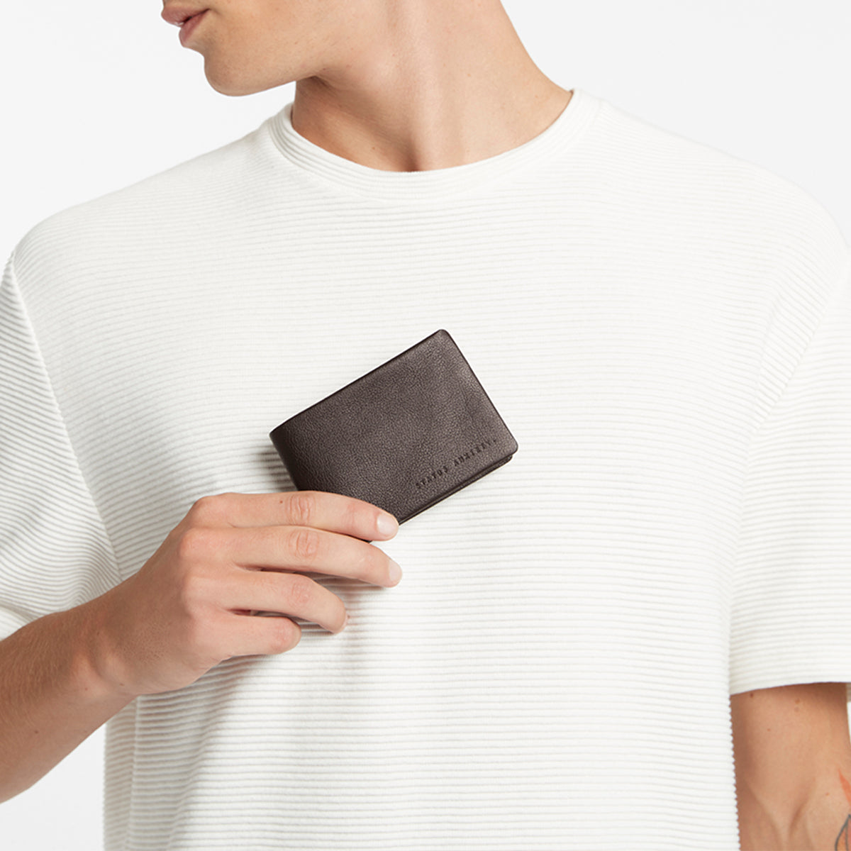 Jonah Genuine Leather Wallet for Men - Slim RFID Blocking Bifold Wallet with Money Clip - Perfect for Everyday Use, Travel, and Business (Chocolate Brown)